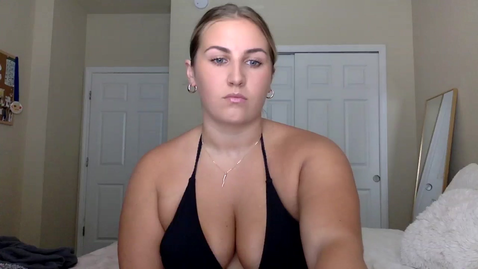 Gallery image thumbnail from berryboo22's myfreecams stream on, 07/24/2023, 19:01 image 13 of 20