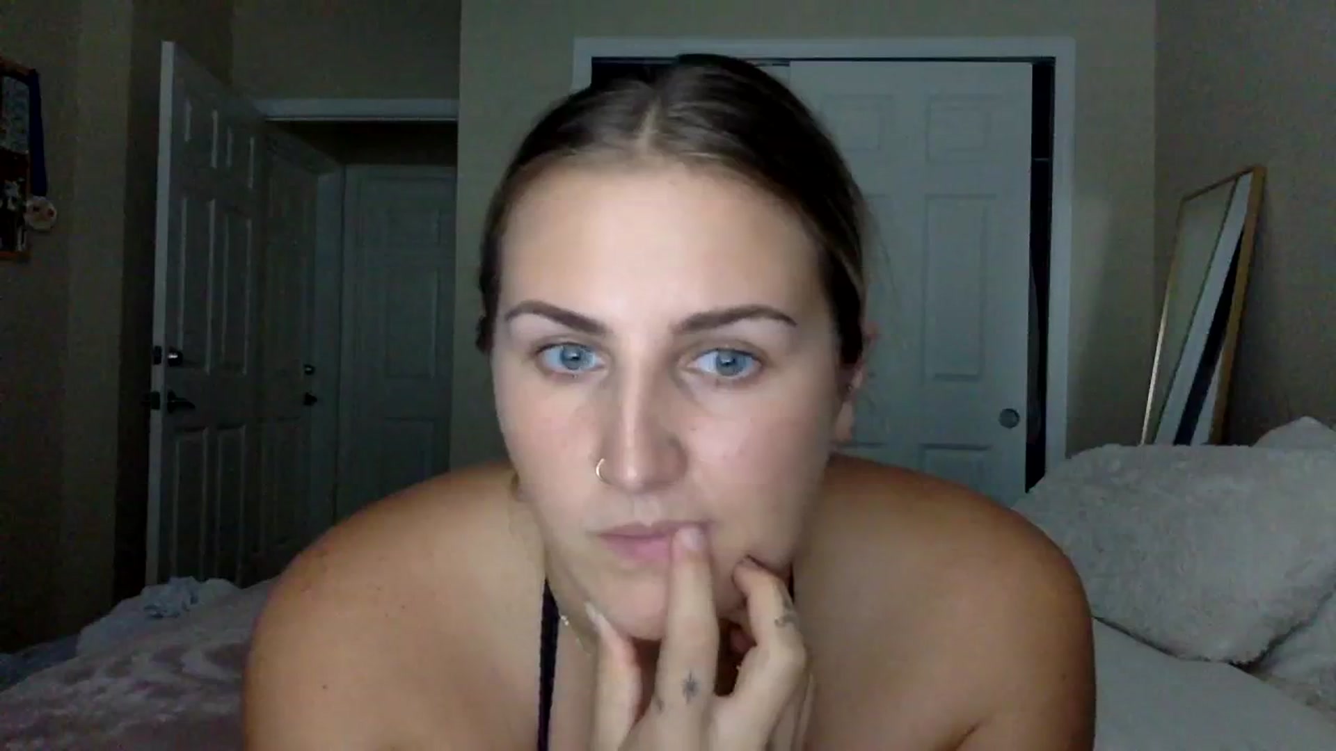 Gallery image thumbnail from berryboo22's myfreecams stream on, 07/30/2023, 23:01 image 4 of 20