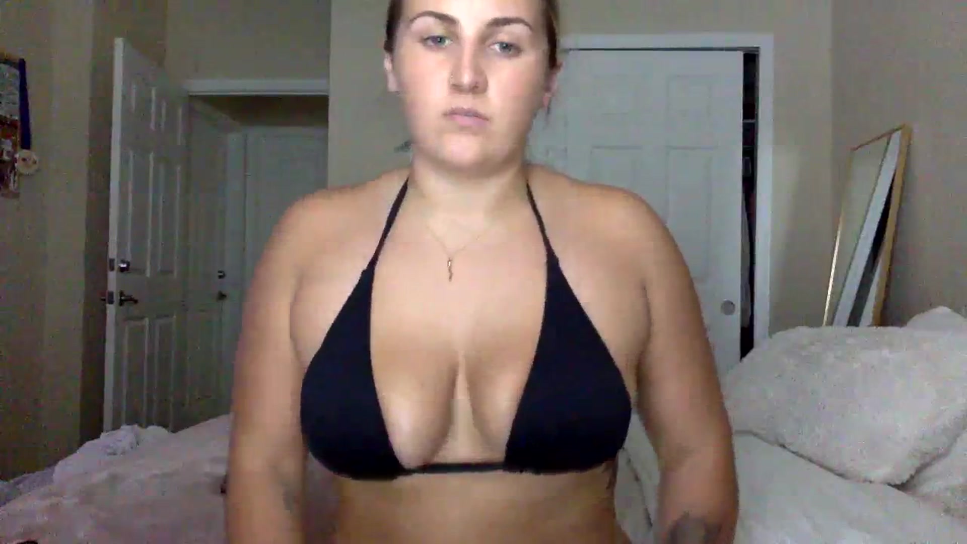 Gallery image thumbnail from berryboo22's myfreecams stream on, 07/30/2023, 23:01 image 11 of 20