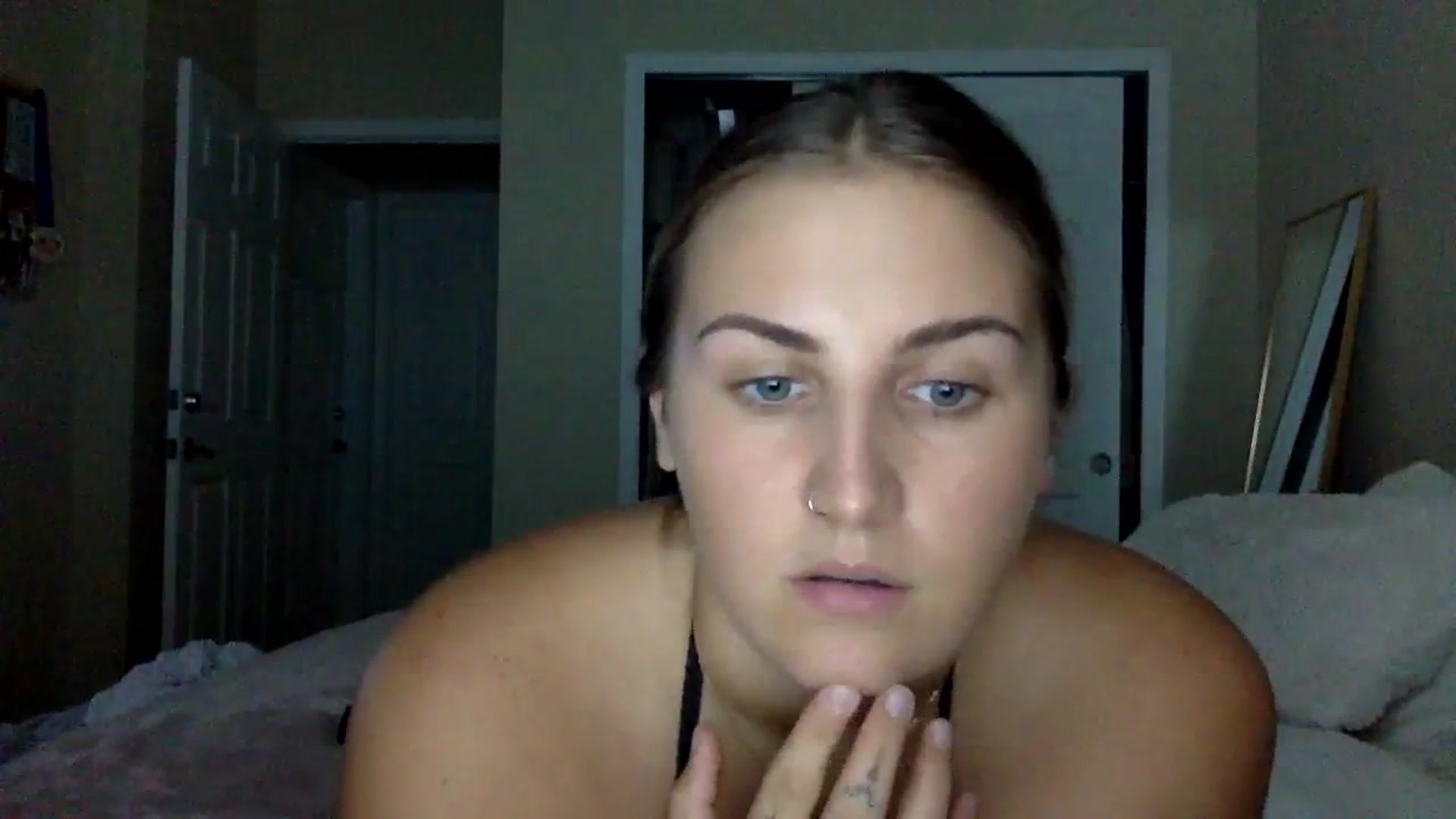 Gallery image thumbnail from berryboo22's myfreecams stream on, 07/30/2023, 23:01 image 18 of 20