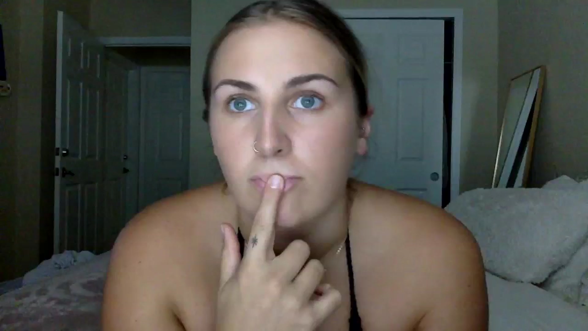 Gallery image thumbnail from berryboo22's myfreecams stream on, 07/30/2023, 23:01 image 1 of 20