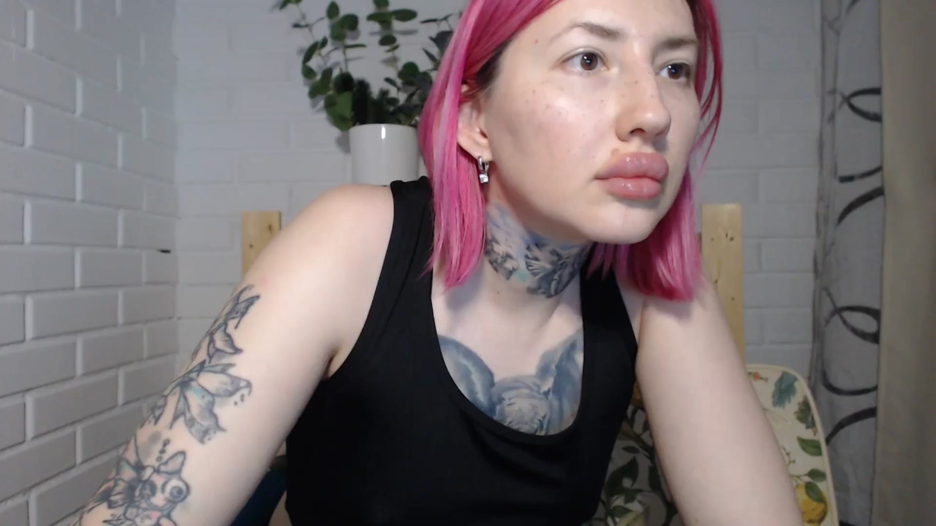 Gallery image thumbnail from best_assss's myfreecams stream on, 06/02/2024, 19:42 image 17 of 20