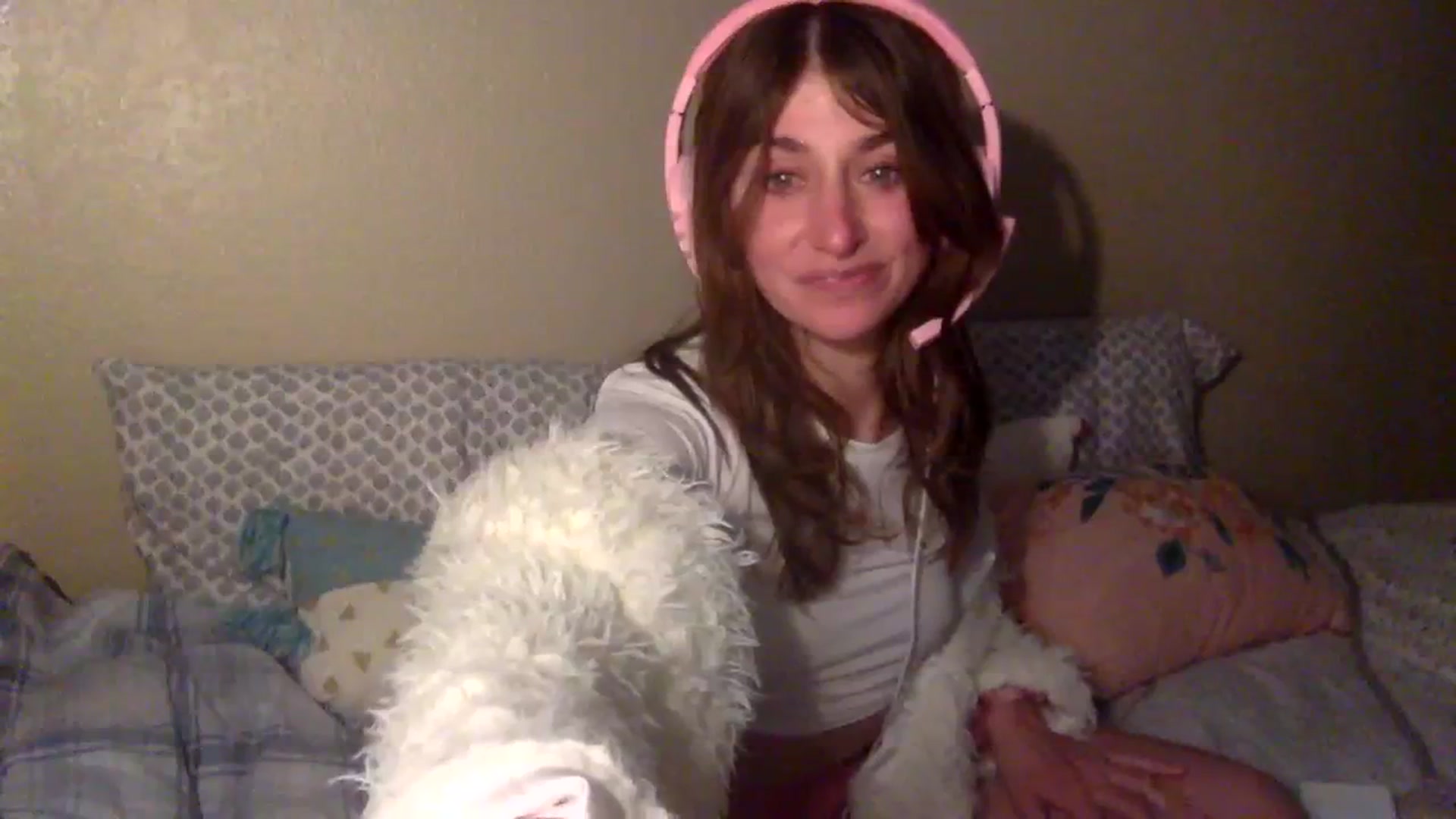 Gallery image thumbnail from bibispice's myfreecams stream on, 04/01/2024, 08:15 image 6 of 20