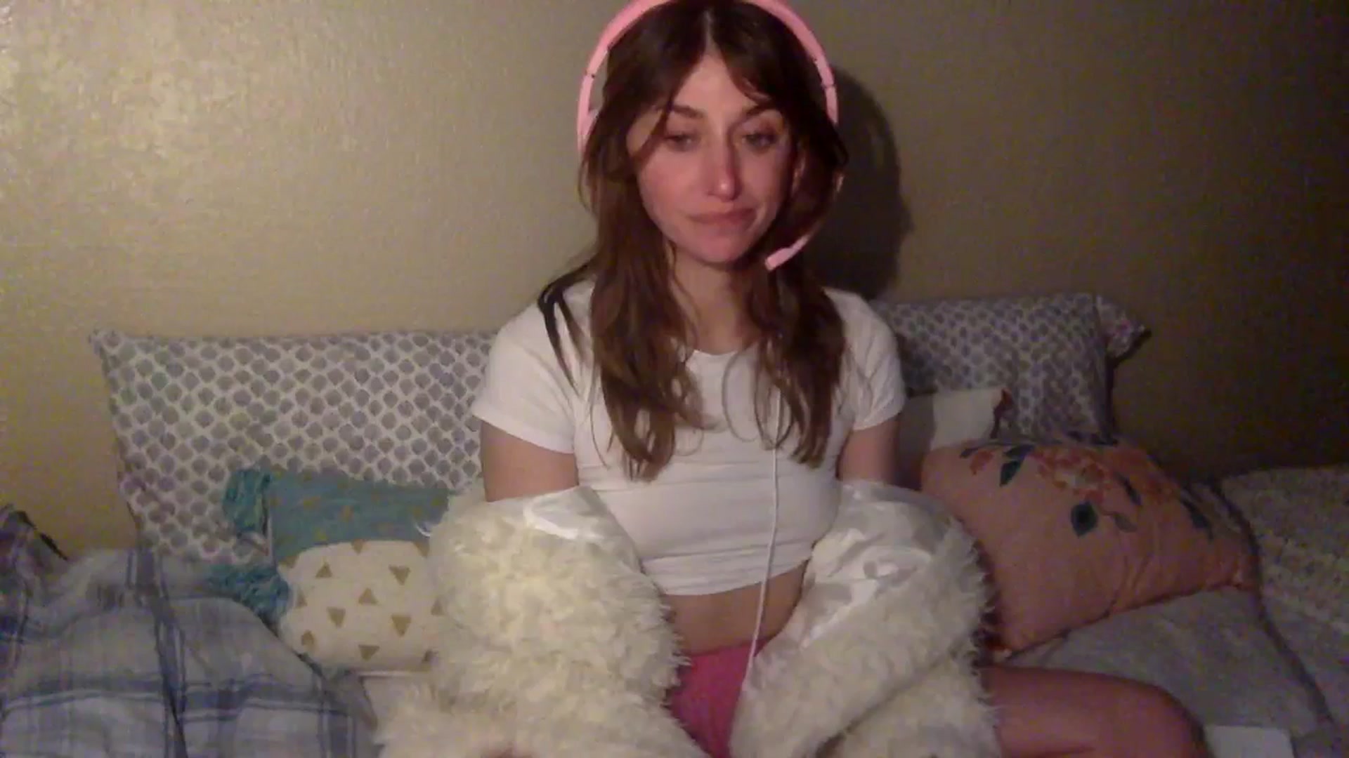 Gallery image thumbnail from bibispice's myfreecams stream on, 04/01/2024, 08:15 image 5 of 20
