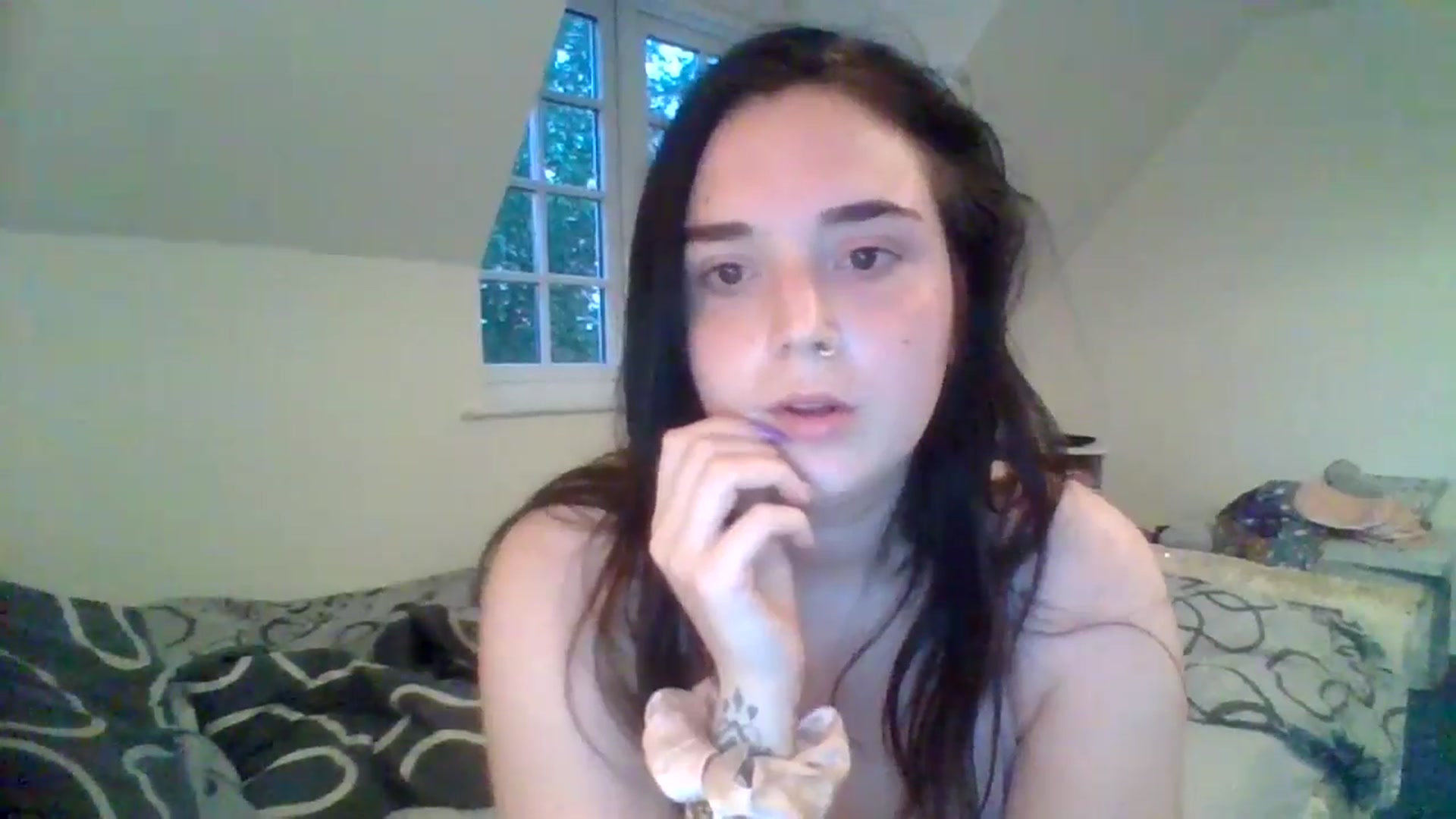 Gallery image thumbnail from bigassbrunxox's myfreecams stream on, 06/17/2024, 20:33 image 17 of 20
