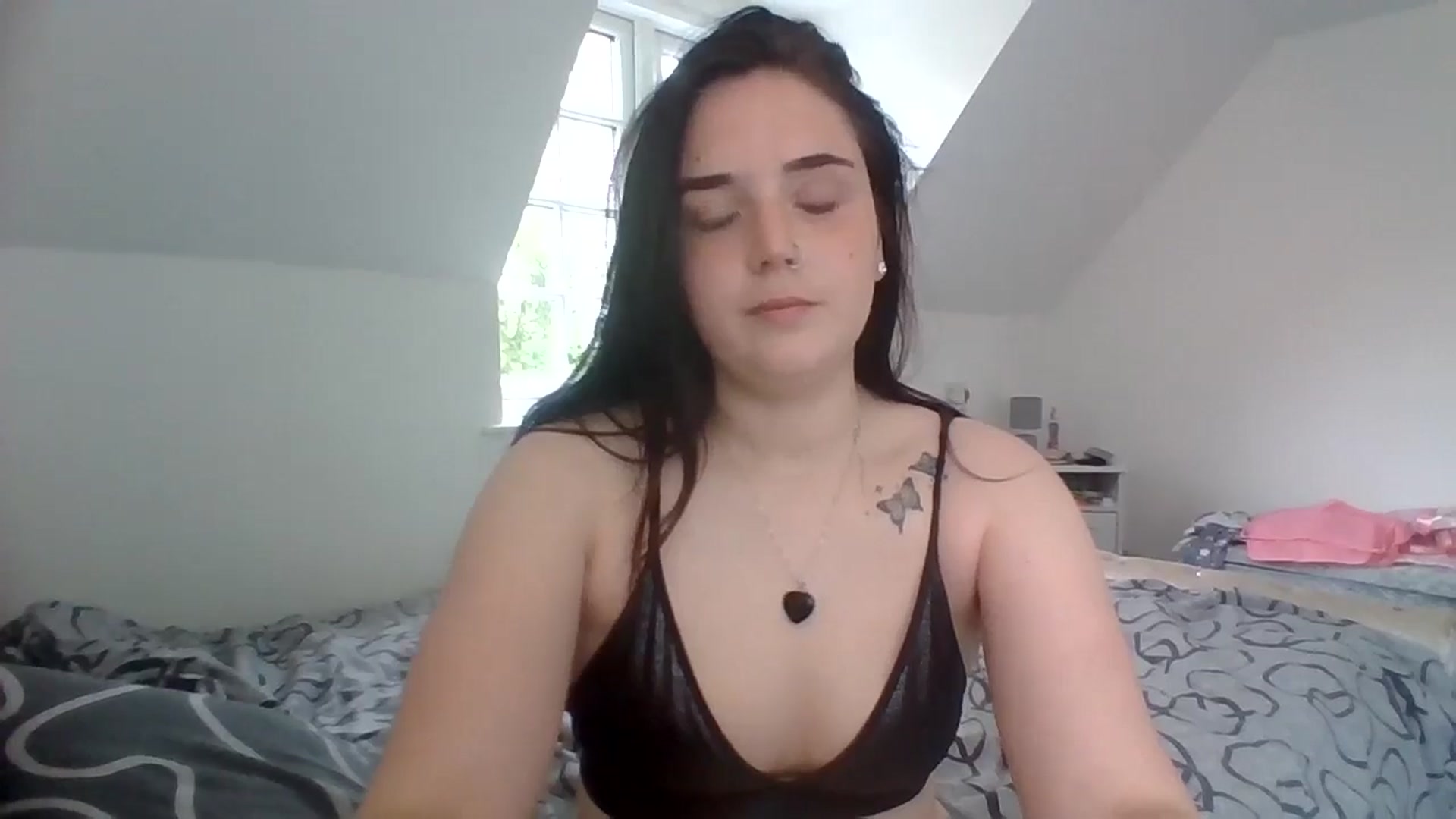 Gallery image thumbnail from bigassbrunxox's myfreecams stream on, 06/18/2024, 13:38 image 5 of 20
