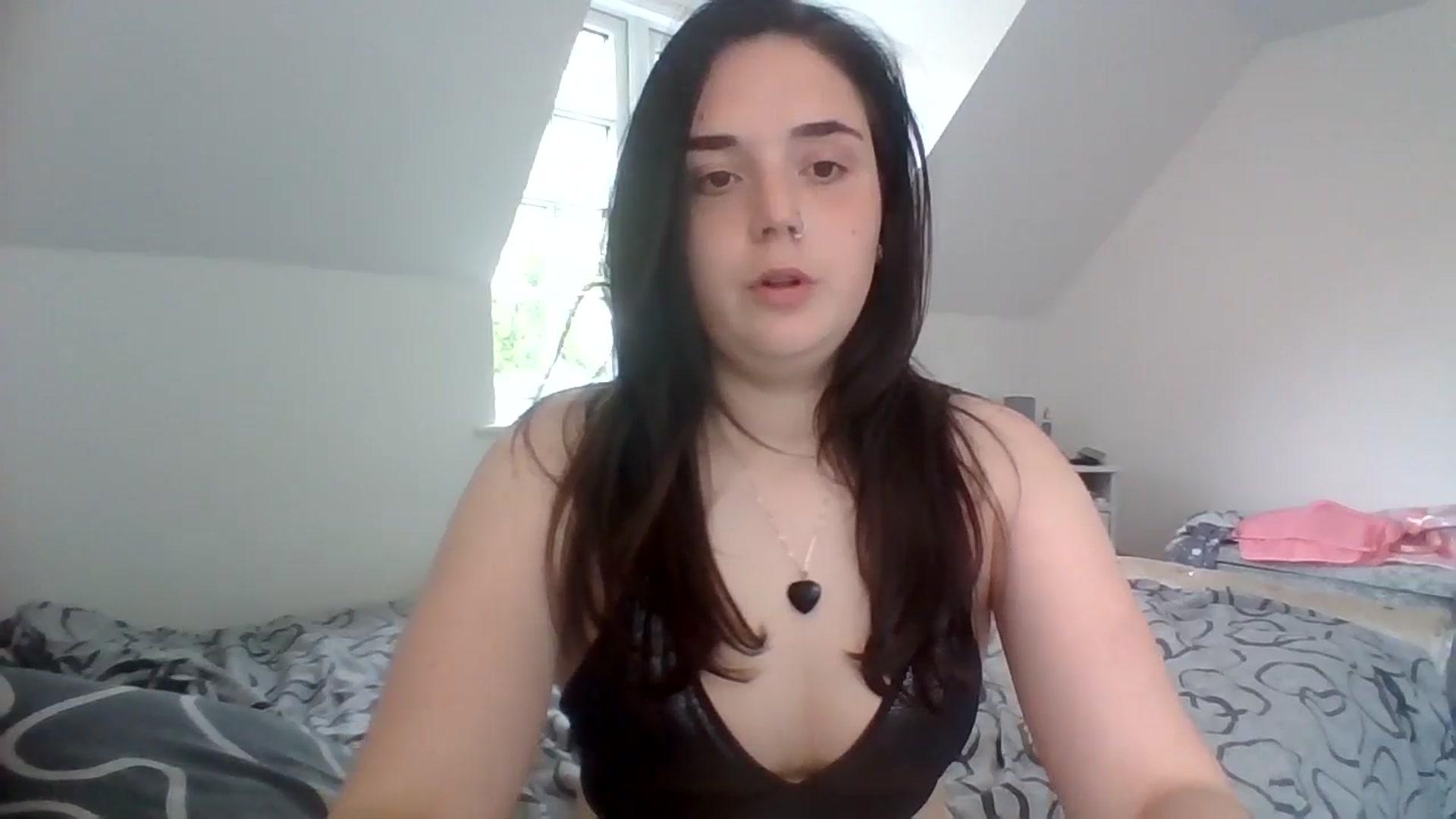 Gallery image thumbnail from bigassbrunxox's myfreecams stream on, 06/18/2024, 13:38 image 2 of 20