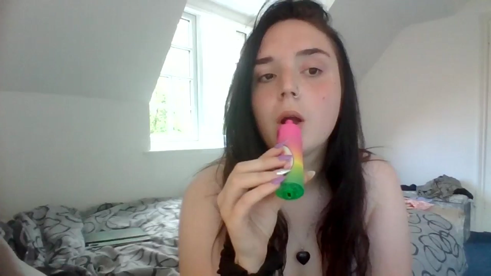 Gallery image thumbnail from bigassbrunxox's myfreecams stream on, 06/23/2024, 15:00 image 14 of 20