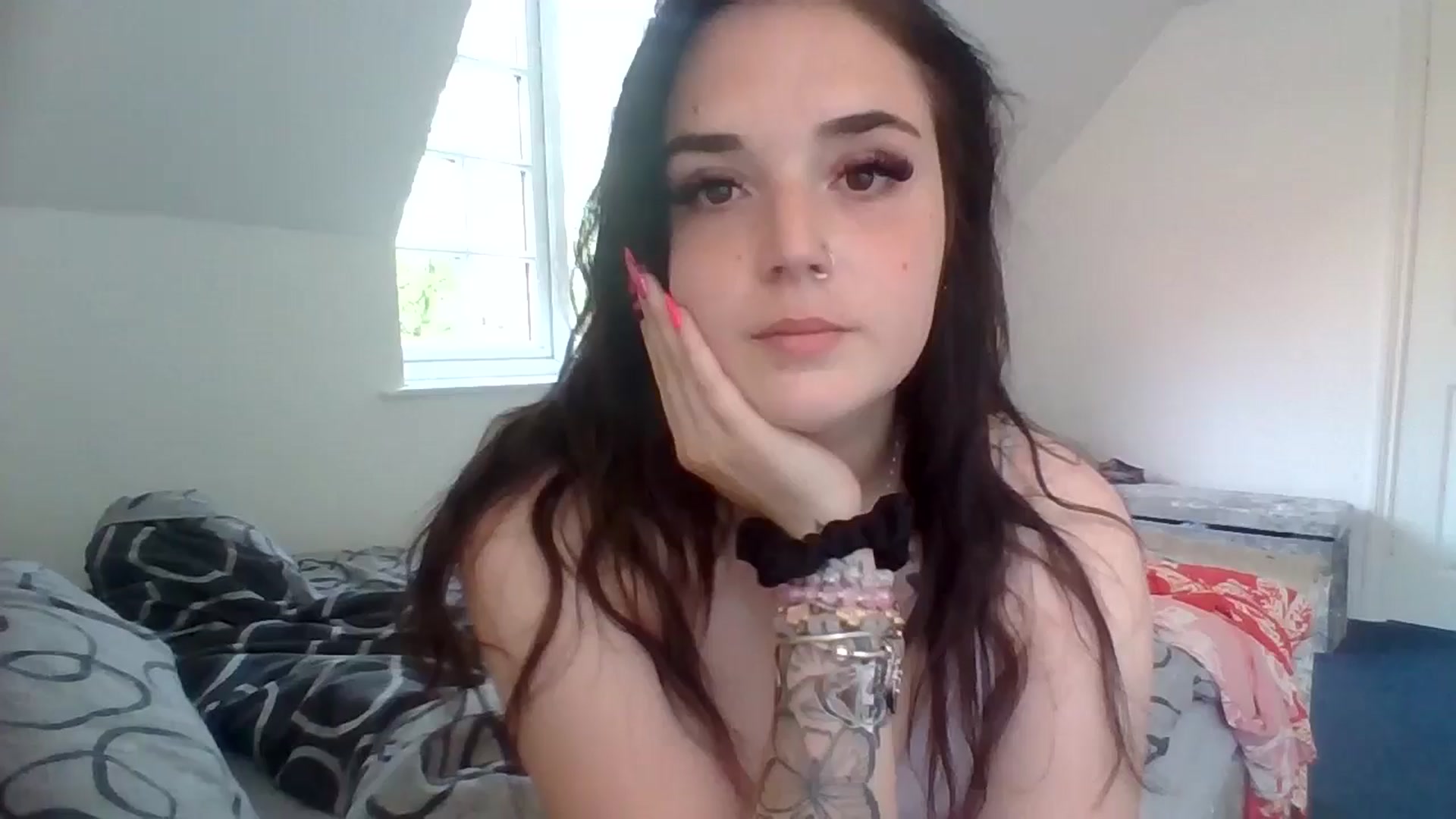 Gallery image thumbnail from bigassbrunxox's myfreecams stream on, 06/24/2024, 15:34 image 2 of 20