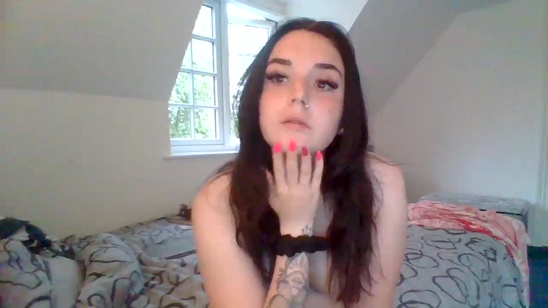Gallery image thumbnail from bigassbrunxox's myfreecams stream on, 06/24/2024, 19:49 image 9 of 20