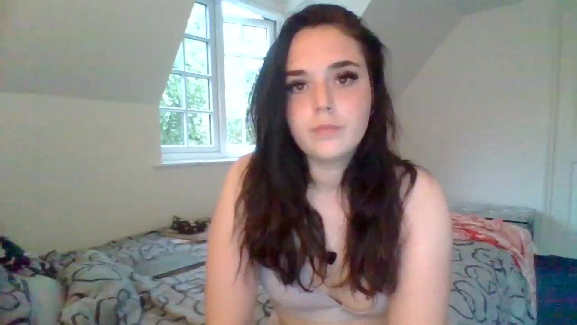 Gallery image thumbnail from bigassbrunxox's myfreecams stream on, 06/24/2024, 19:49 image 15 of 20