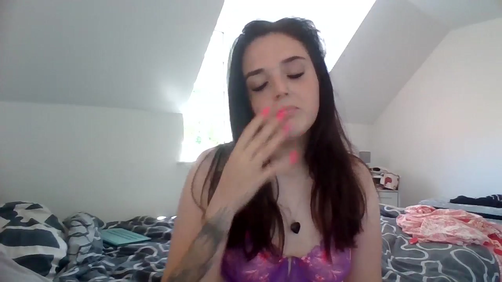 Gallery image thumbnail from bigassbrunxox's myfreecams stream on, 06/26/2024, 13:12 image 12 of 20