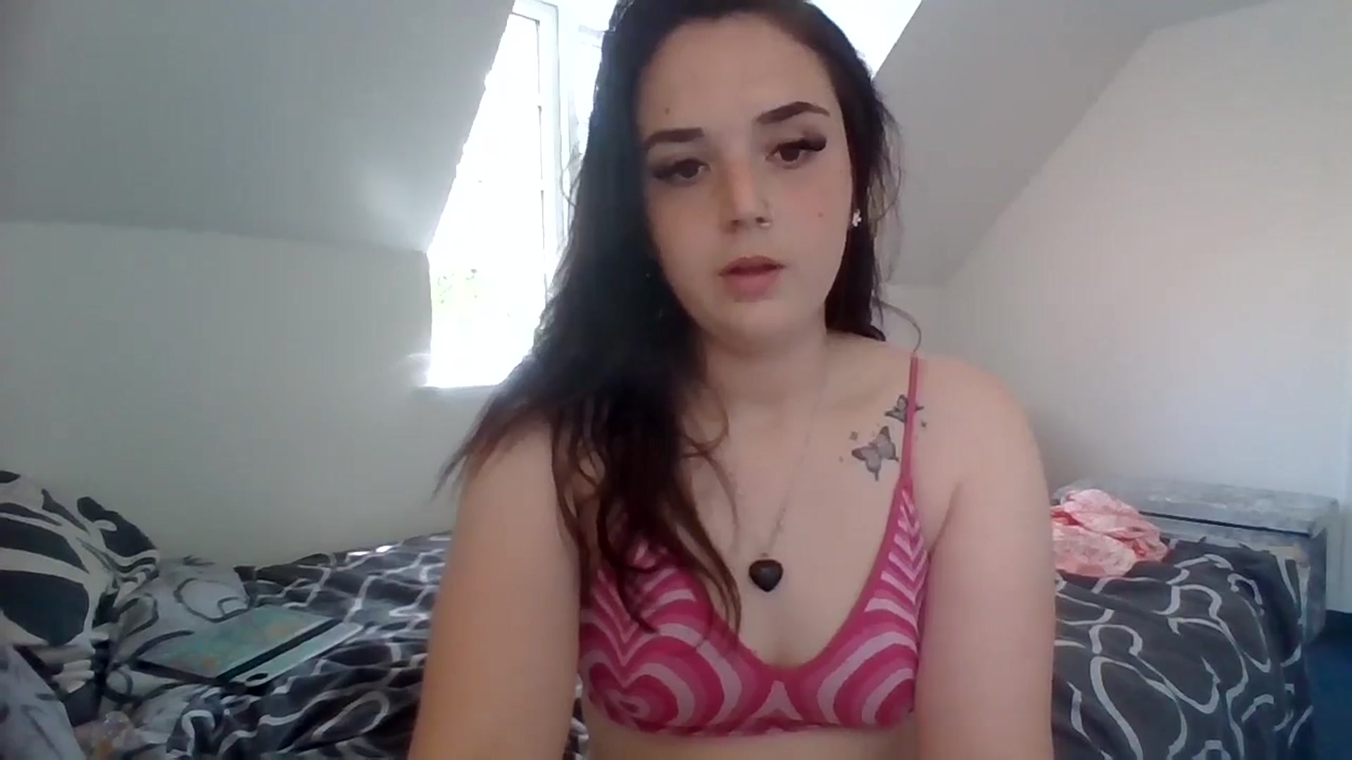 Gallery image thumbnail from bigassbrunxox's myfreecams stream on, 06/27/2024, 13:21 image 7 of 20
