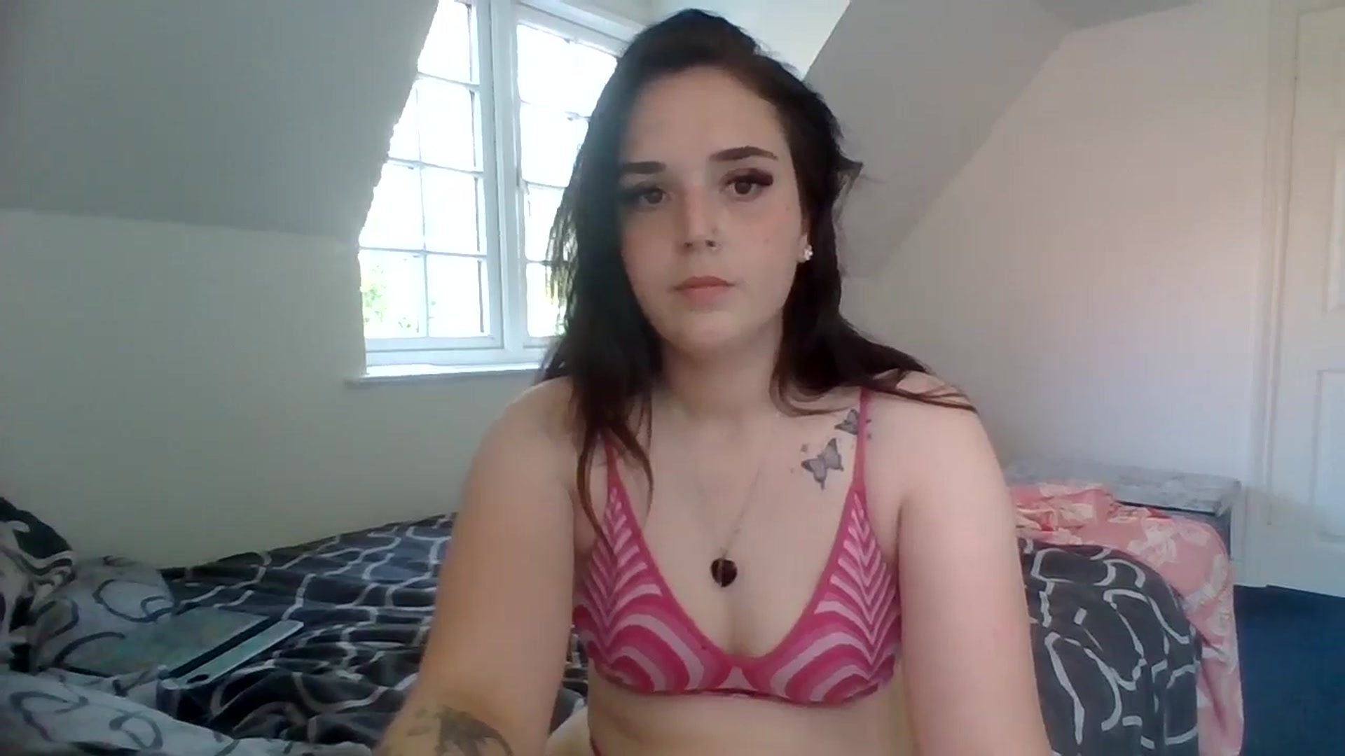 Gallery image thumbnail from bigassbrunxox's myfreecams stream on, 06/27/2024, 14:25 image 17 of 20