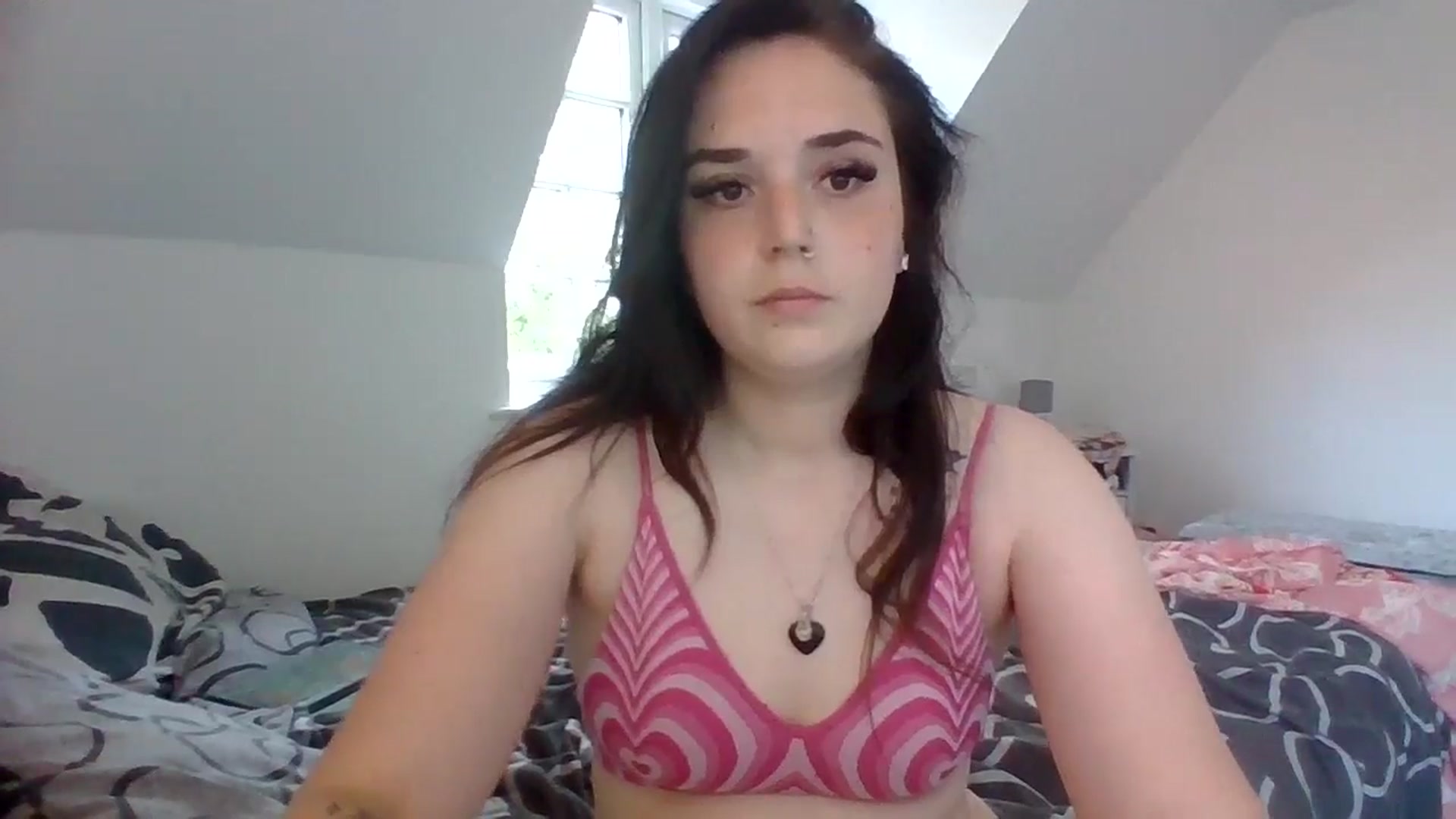 Gallery image thumbnail from bigassbrunxox's myfreecams stream on, 06/27/2024, 14:25 image 6 of 20