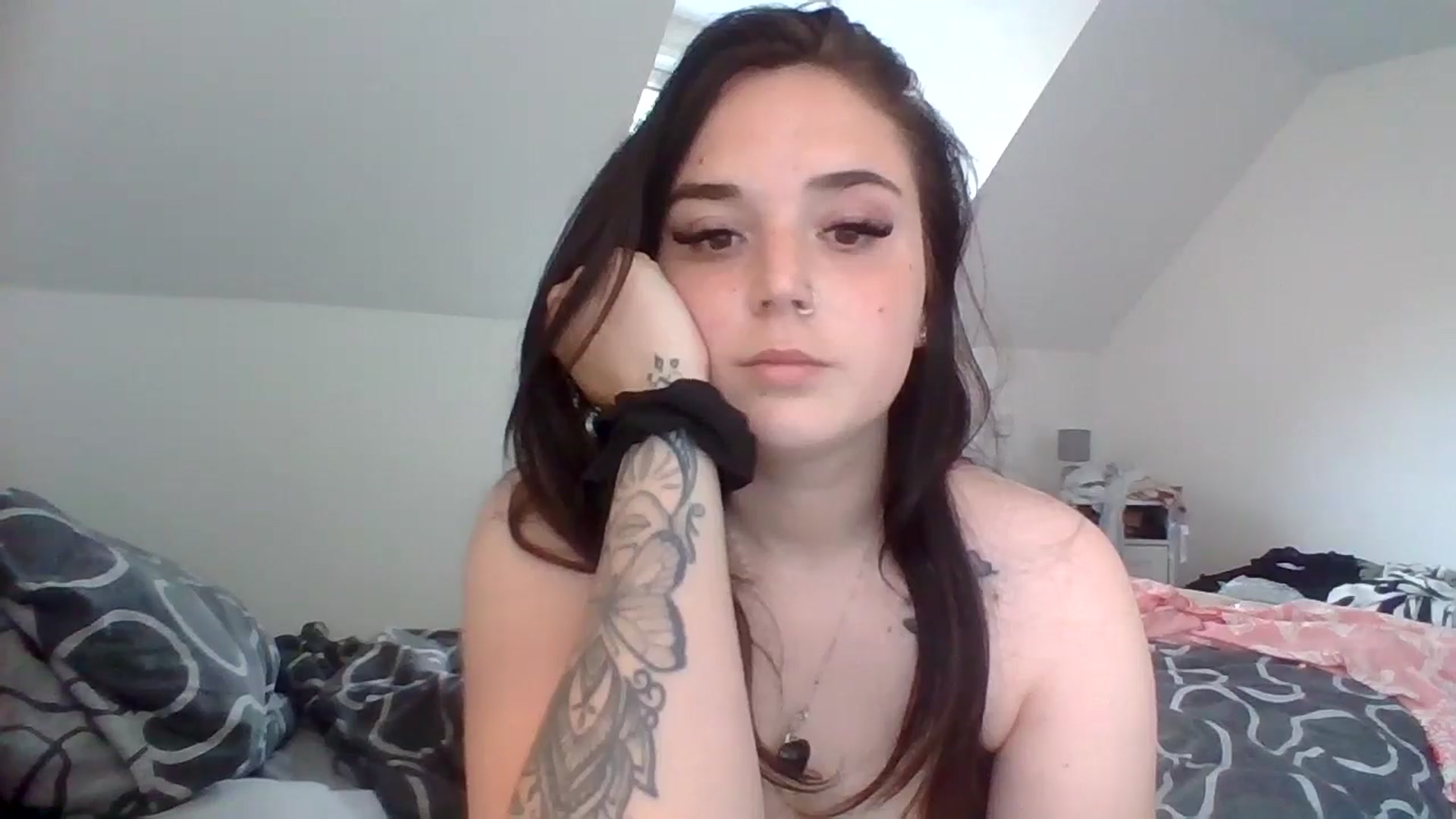 Gallery image thumbnail from bigassbrunxox's myfreecams stream on, 06/28/2024, 14:45 image 15 of 20