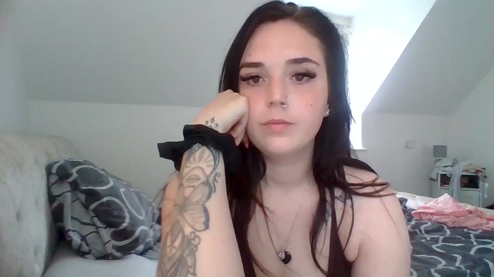 Gallery image thumbnail from bigassbrunxox's myfreecams stream on, 06/28/2024, 14:45 image 7 of 20