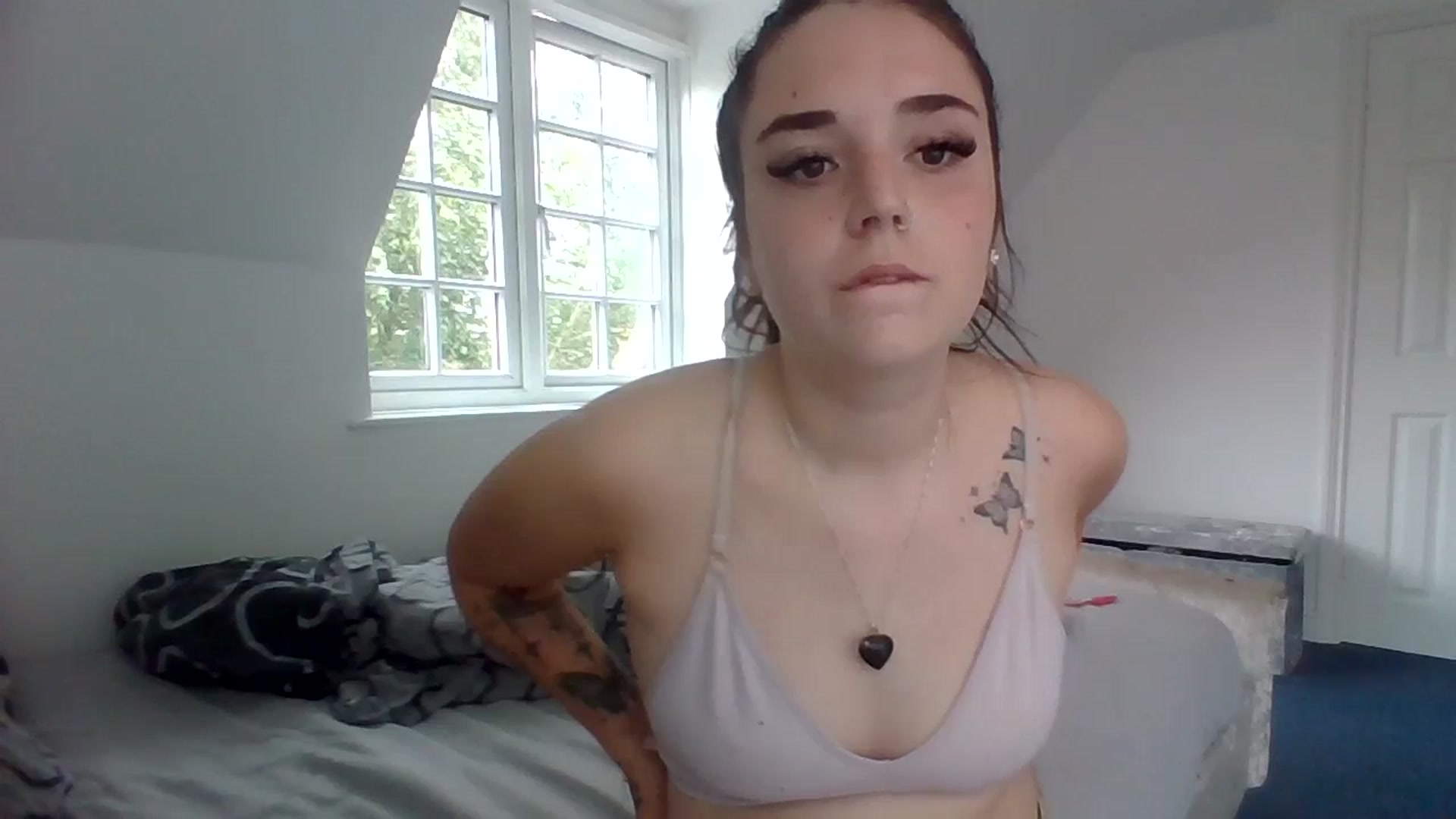 Gallery image thumbnail from bigassbrunxox's myfreecams stream on, 06/30/2024, 12:58 image 15 of 20
