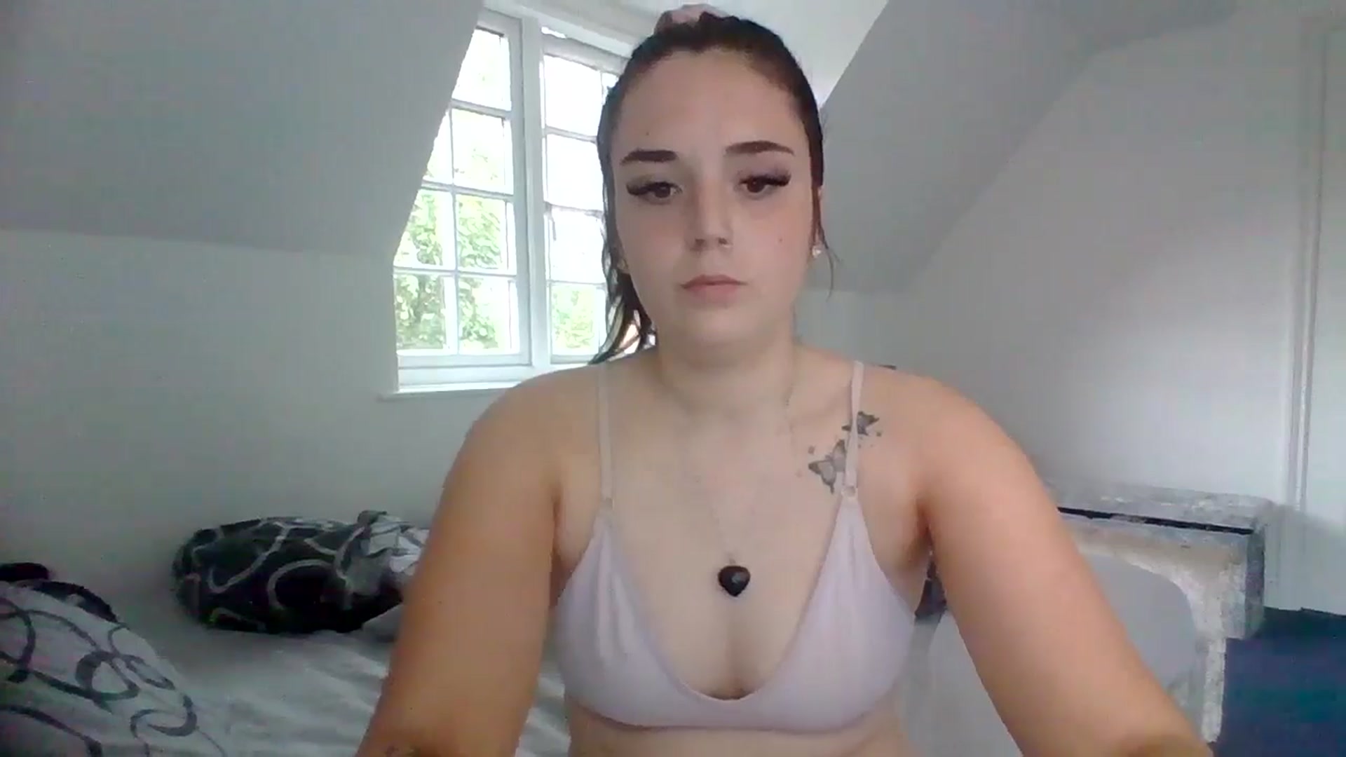 Gallery image thumbnail from bigassbrunxox's myfreecams stream on, 06/30/2024, 13:26 image 18 of 20