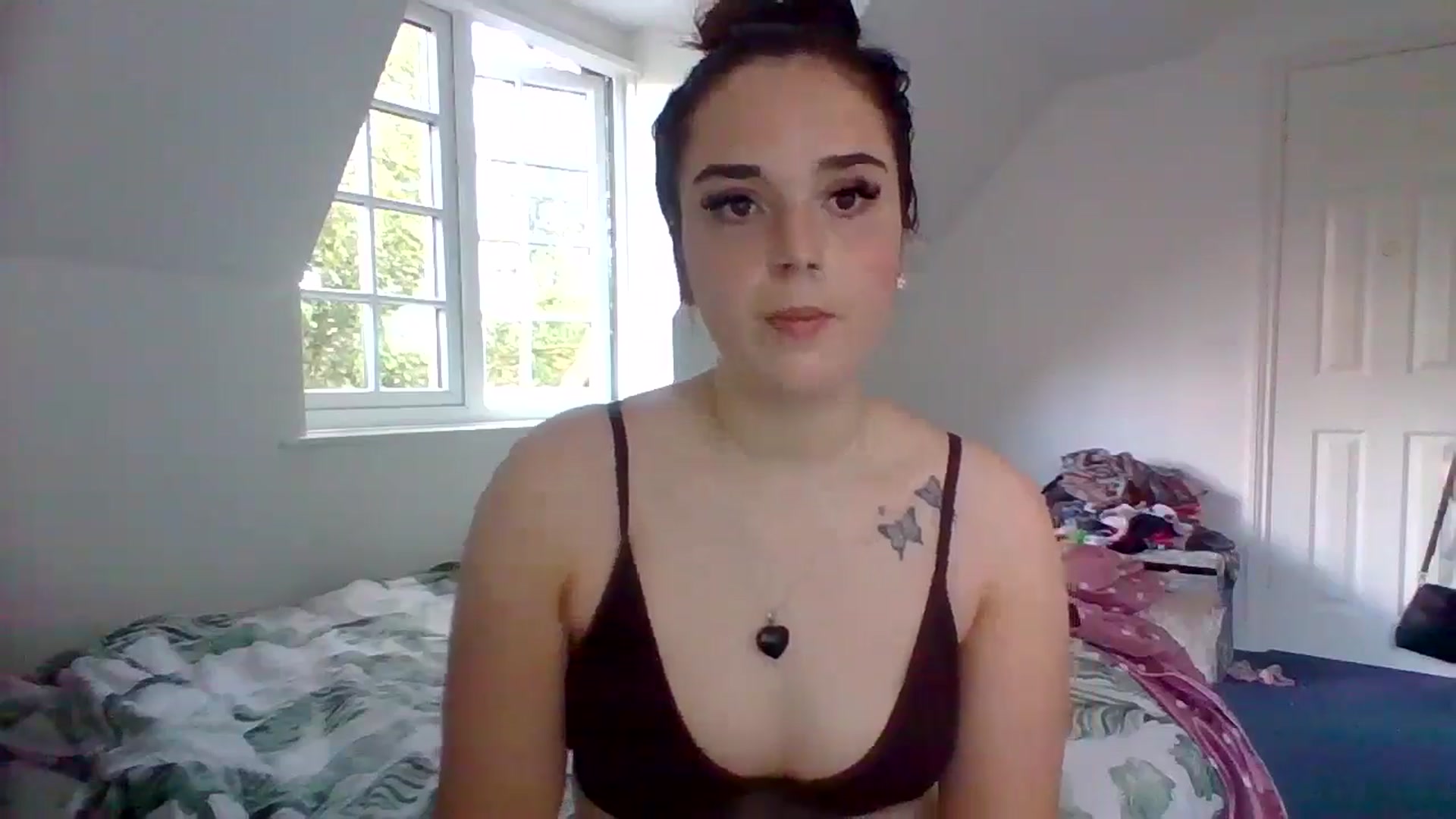 Gallery image thumbnail from bigassbrunxox's myfreecams stream on, 07/06/2024, 18:00 image 4 of 20