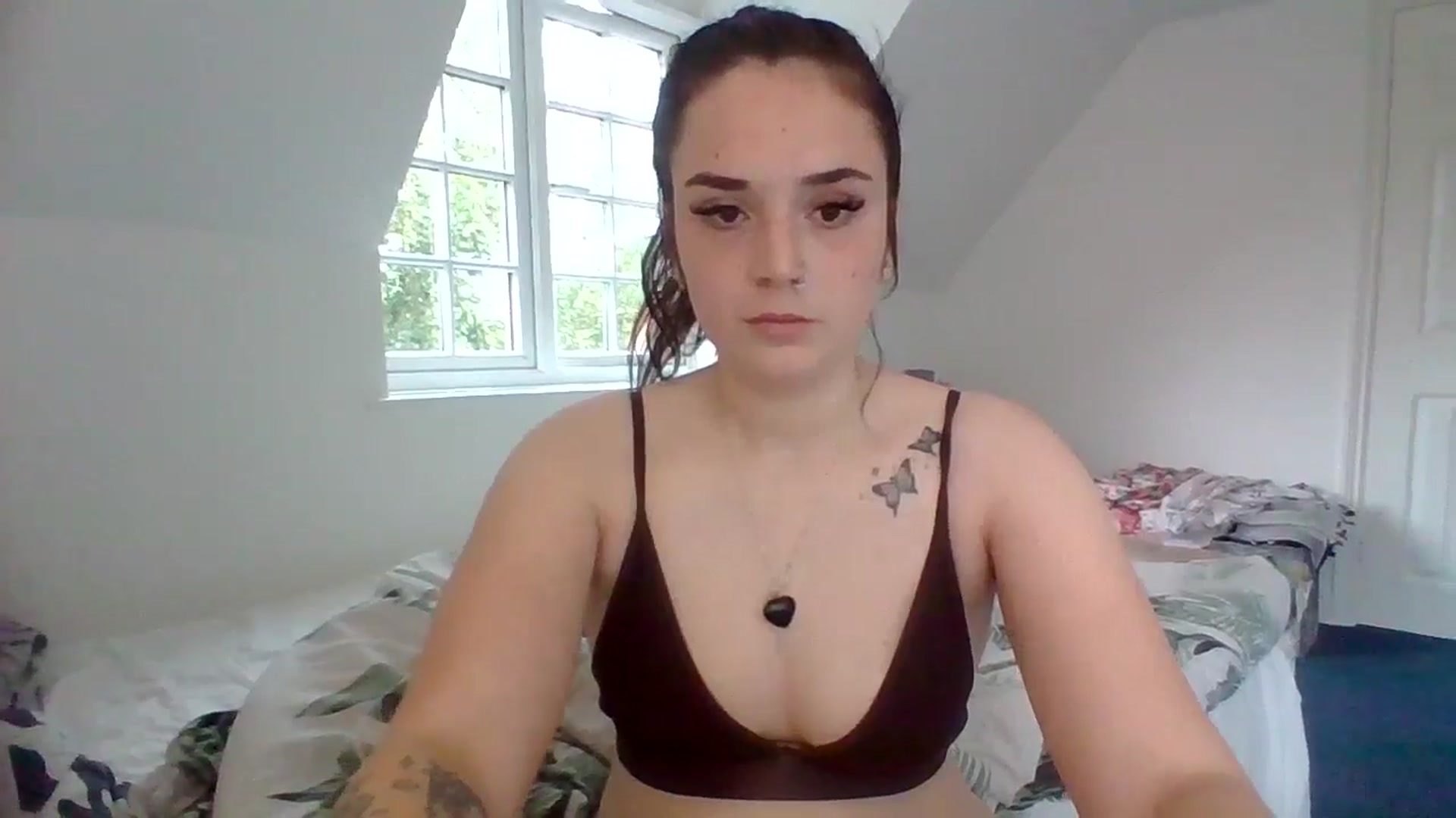 Gallery image thumbnail from bigassbrunxox's myfreecams stream on, 07/09/2024, 17:46 image 16 of 20