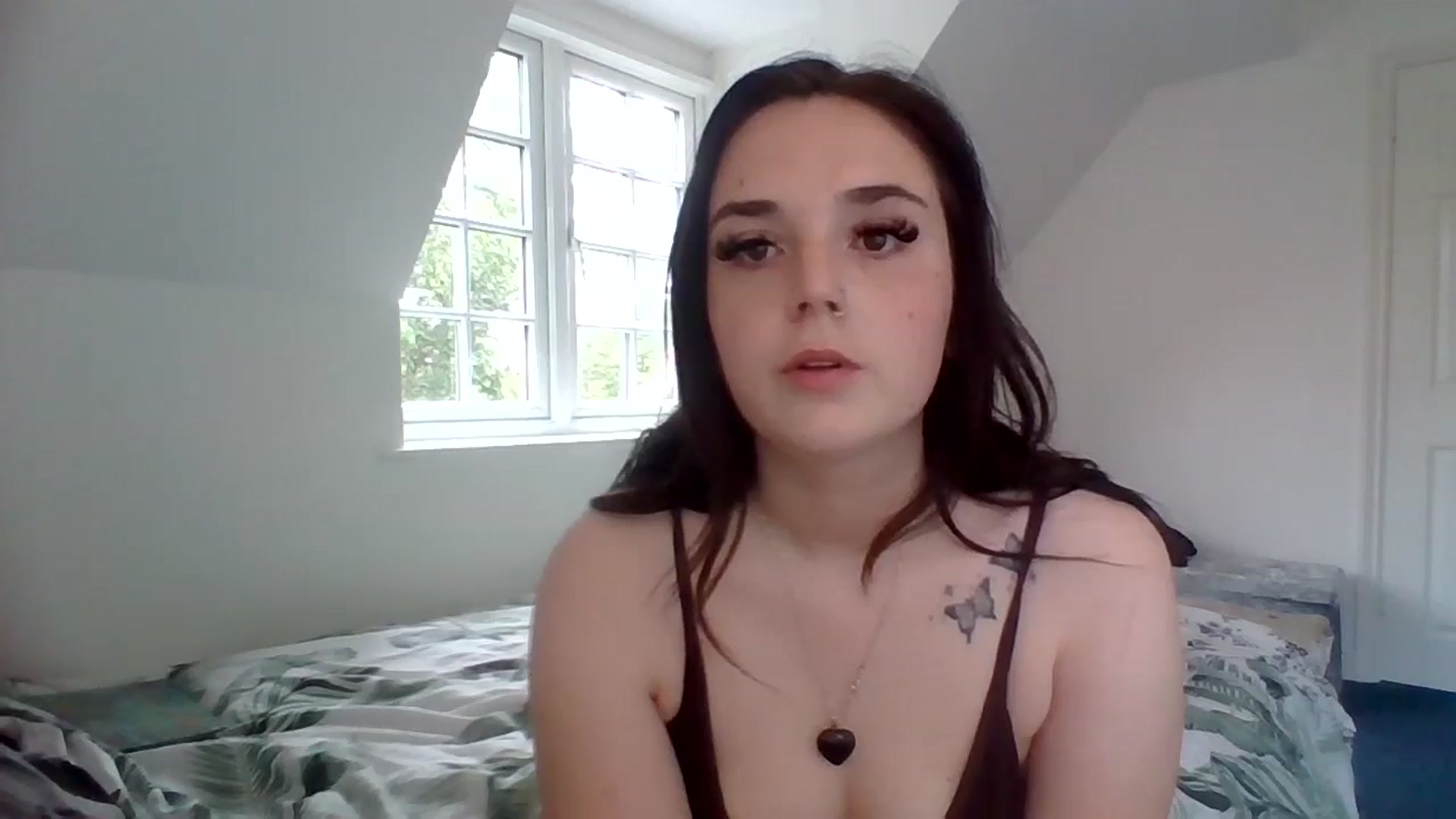 Gallery image thumbnail from bigassbrunxox's myfreecams stream on, 07/17/2024, 13:05 image 15 of 20