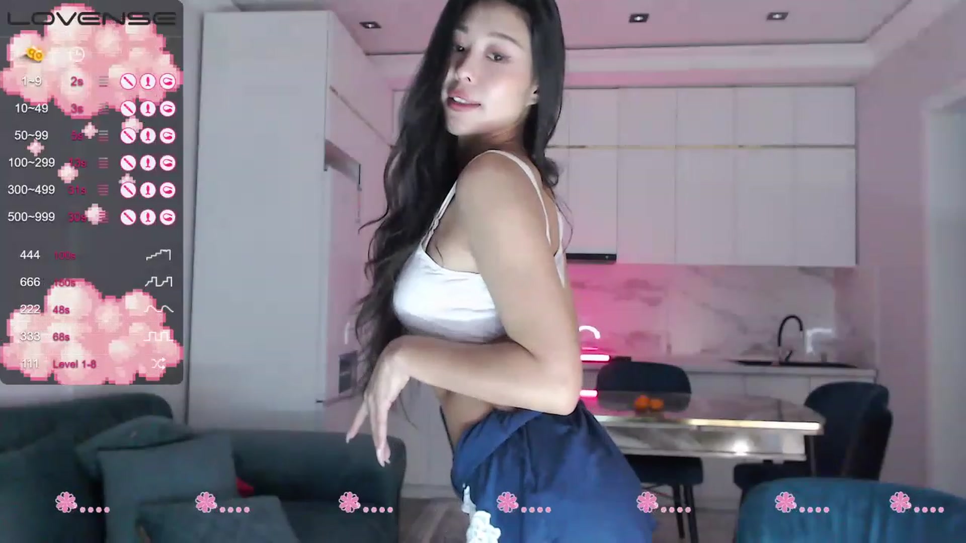 Gallery image thumbnail from bilberry__'s myfreecams stream on, 11/15/2022, 09:32 image 20 of 20