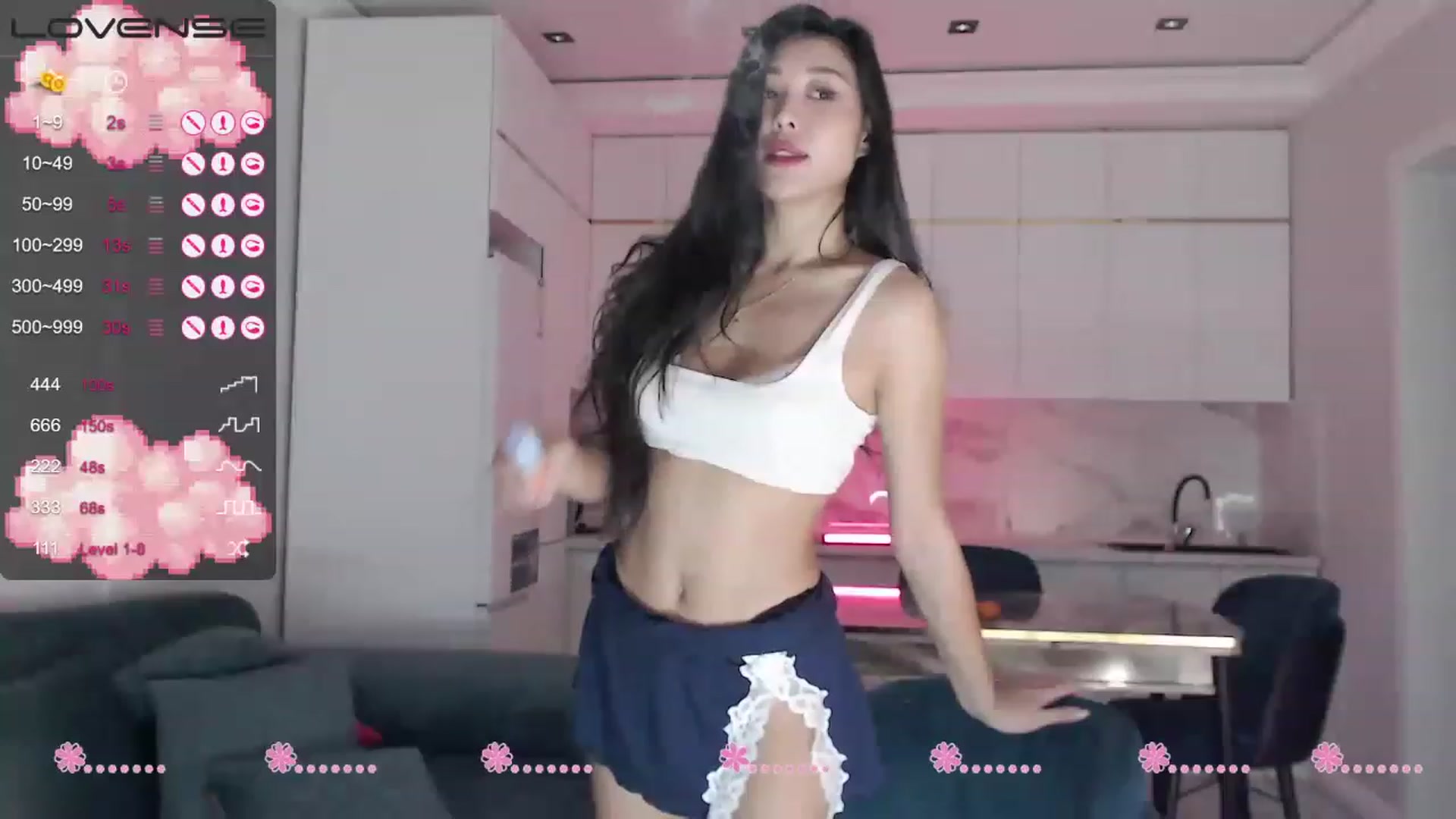 Gallery image thumbnail from bilberry__'s myfreecams stream on, 11/15/2022, 10:47 image 3 of 20