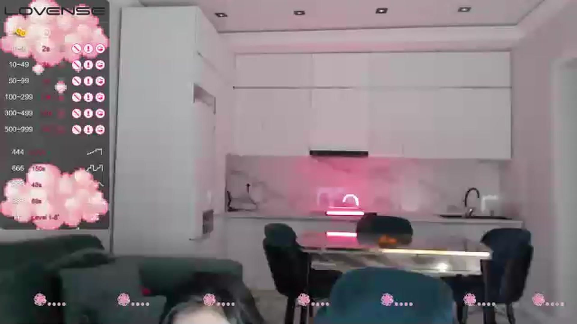 Gallery image thumbnail from bilberry__'s myfreecams stream on, 11/15/2022, 10:47 image 1 of 20