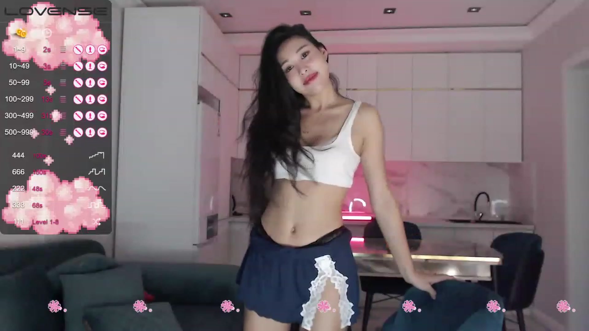 Gallery image thumbnail from bilberry__'s myfreecams stream on, 11/15/2022, 10:47 image 6 of 20