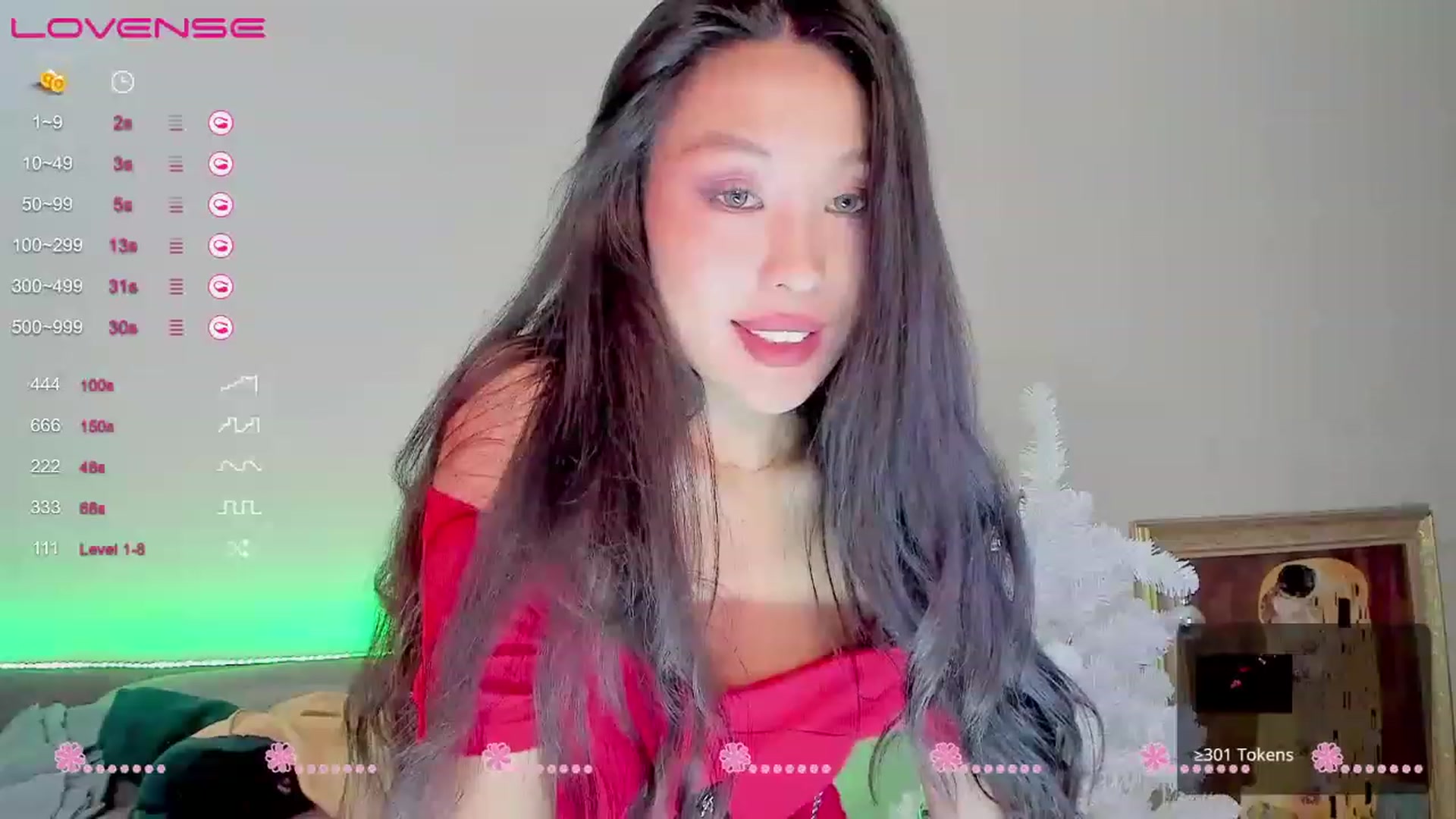 Gallery image thumbnail from bilberry__'s myfreecams stream on, 12/30/2022, 01:42 image 10 of 20
