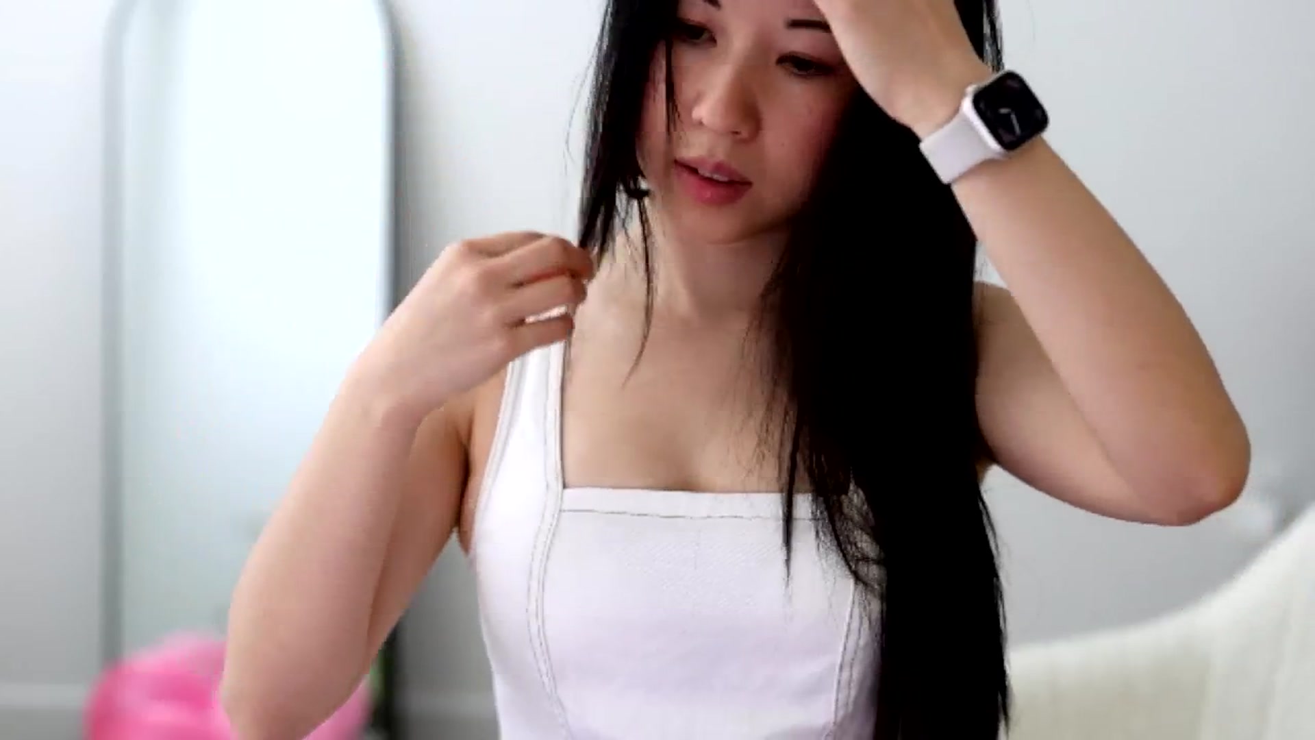 Gallery image thumbnail from birthdai's myfreecams stream on, 05/16/2025, 18:51 image 4 of 20