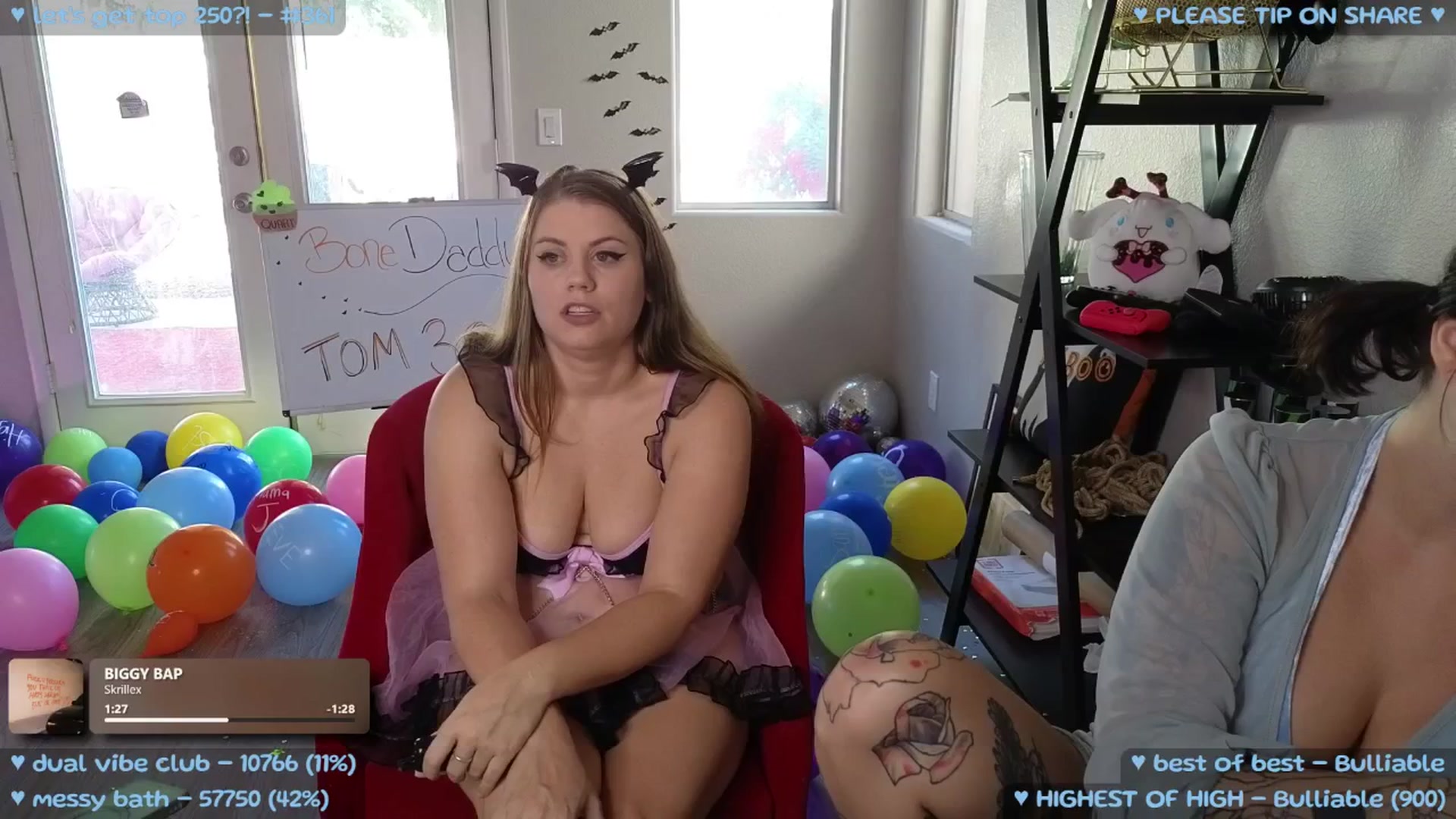 Gallery image thumbnail from birthdayMeowz's myfreecams stream on, 10/31/2025, 02:02 image 5 of 20