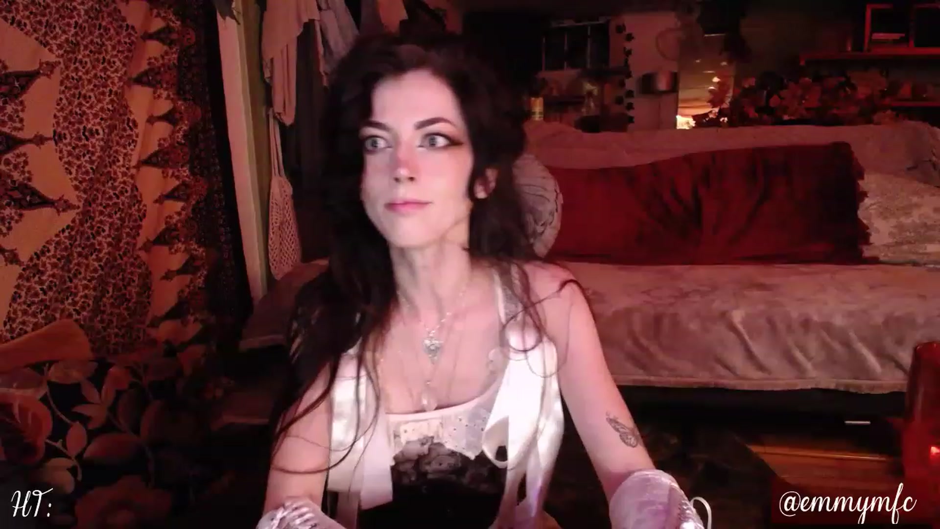 Gallery image thumbnail from birthday_emmy's myfreecams stream on, 08/10/2023, 03:48 image 2 of 20