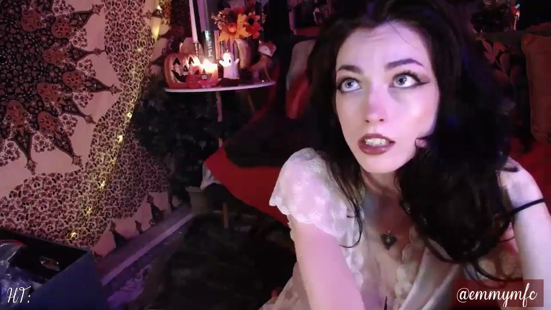 Gallery image thumbnail from birthday_emmy's myfreecams stream on, 09/01/2023, 24:01 image 6 of 20