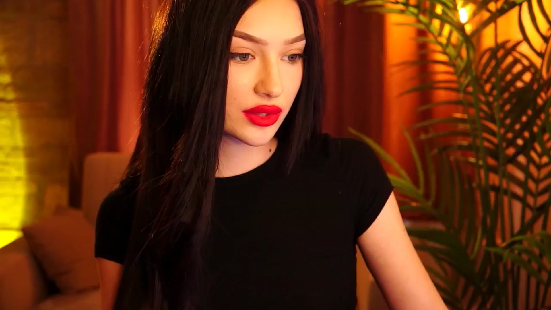 Gallery image thumbnail from blackbee's myfreecams stream on, 04/25/2024, 16:56 image 3 of 20