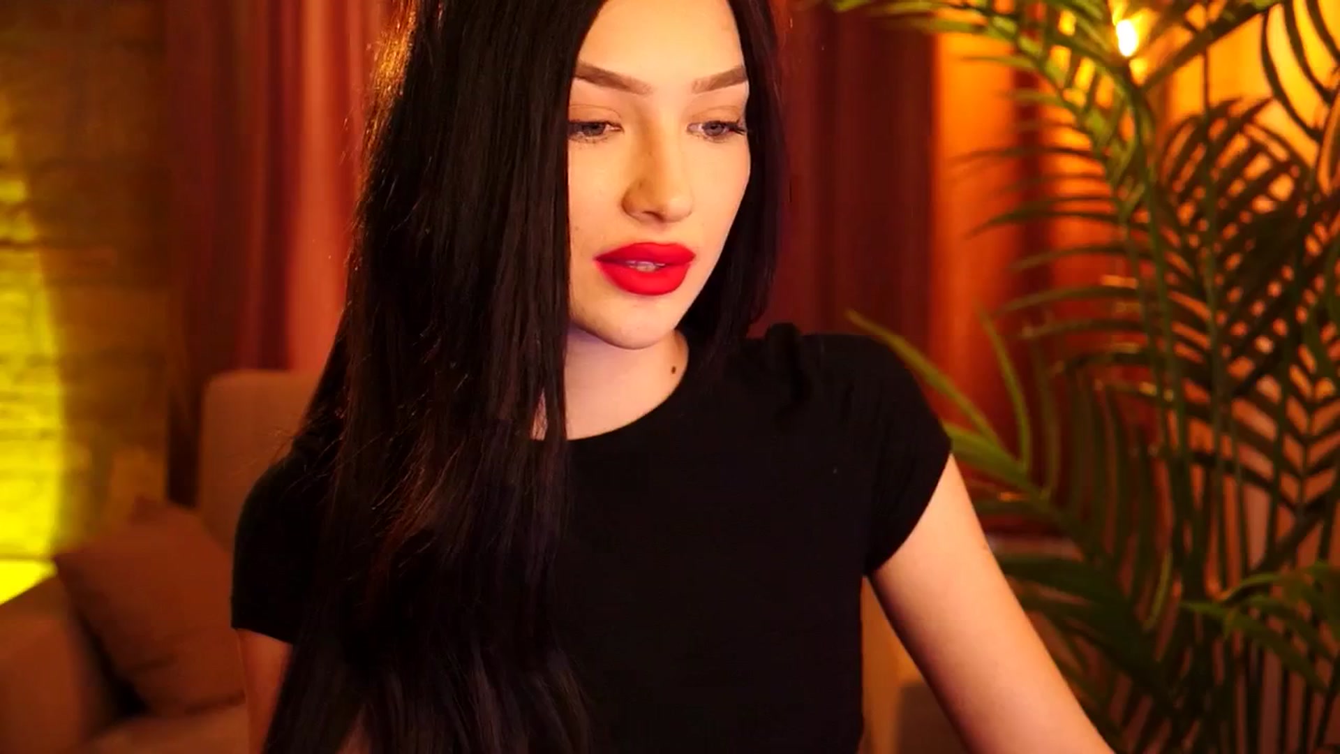 Gallery image thumbnail from blackbee's myfreecams stream on, 04/25/2024, 16:56 image 2 of 20