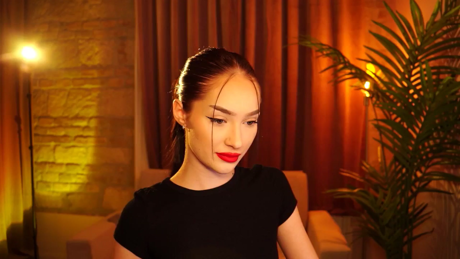 Gallery image thumbnail from blackbee's myfreecams stream on, 05/09/2024, 19:02 image 8 of 20