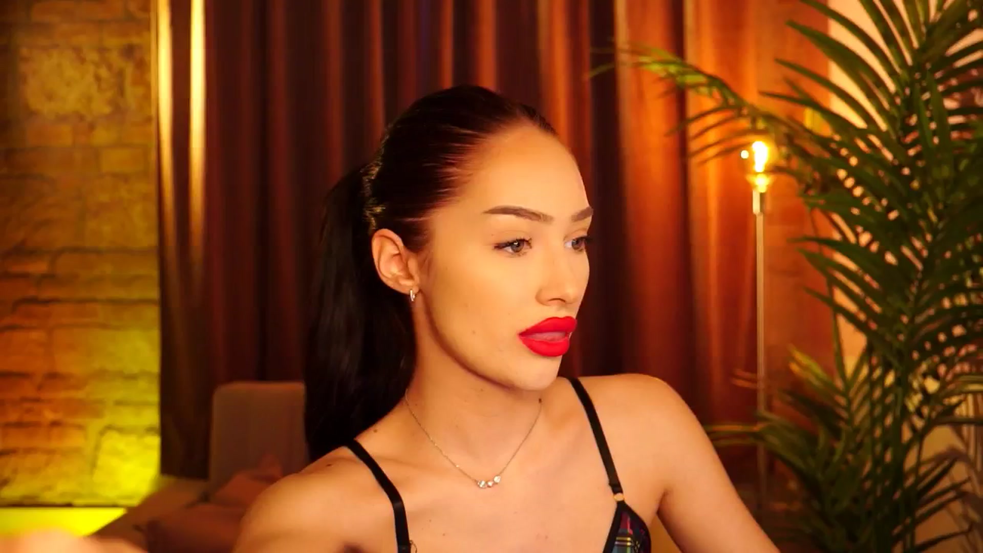 Gallery image thumbnail from blackbee's myfreecams stream on, 05/12/2024, 17:19 image 5 of 20