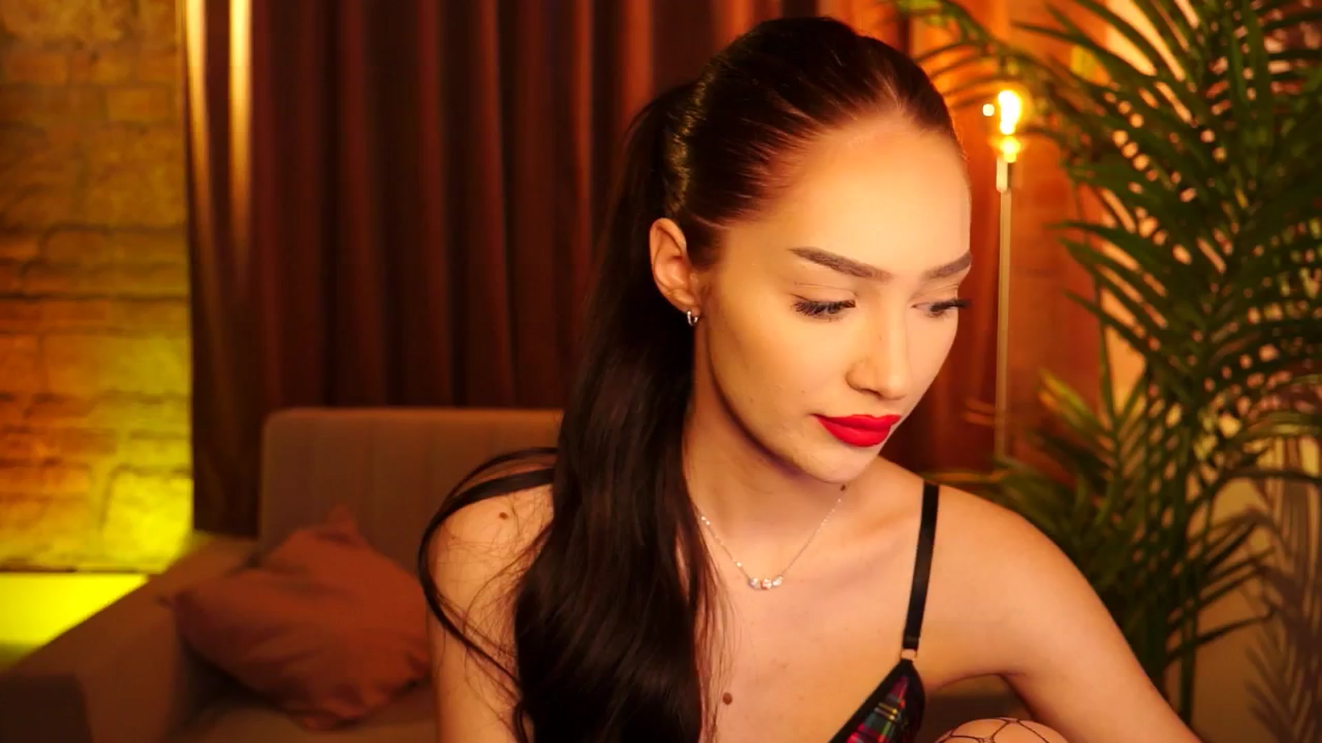 Gallery image thumbnail from blackbee's myfreecams stream on, 05/12/2024, 17:19 image 18 of 20