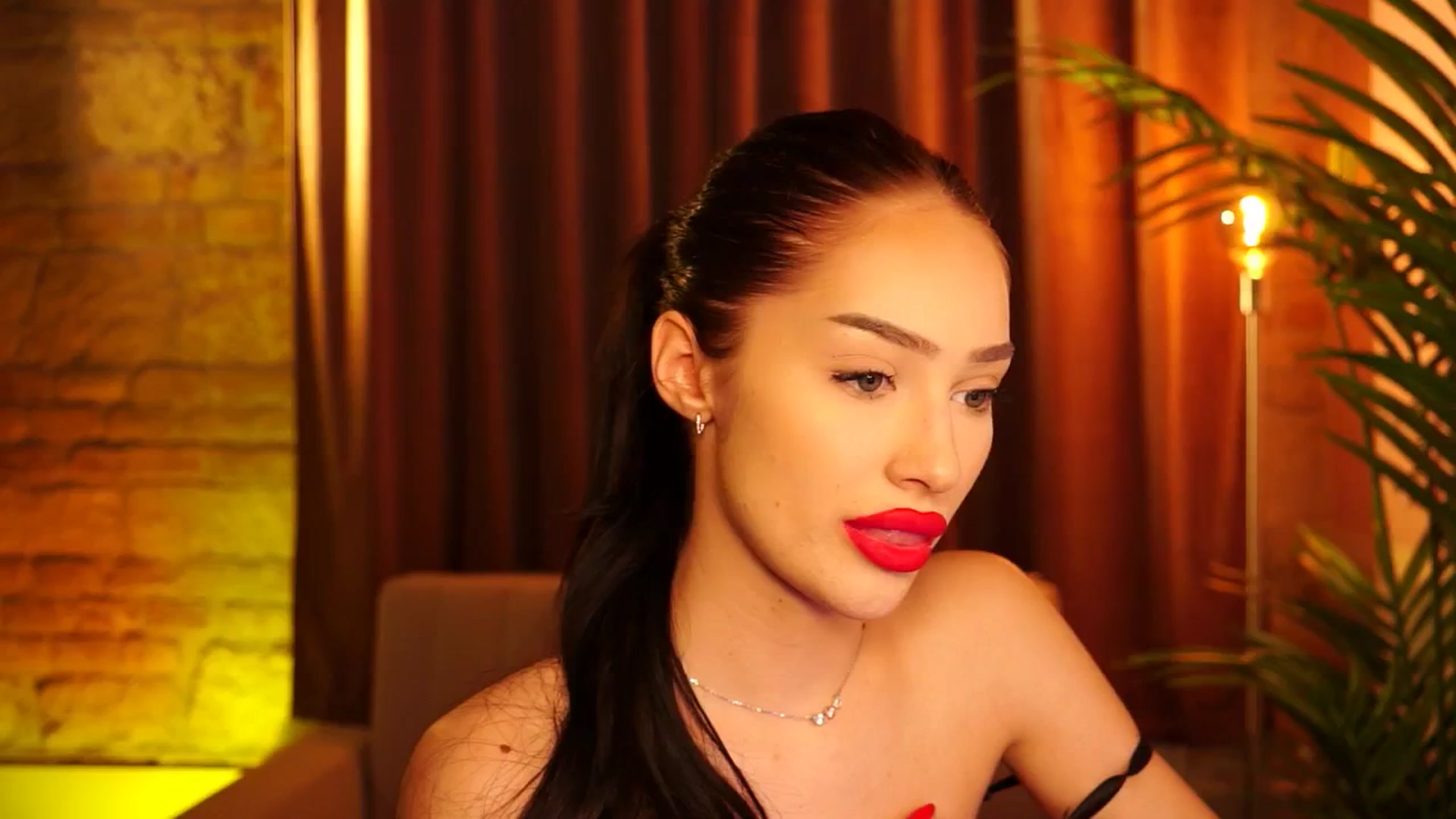 Gallery image thumbnail from blackbee's myfreecams stream on, 05/12/2024, 19:45 image 7 of 20