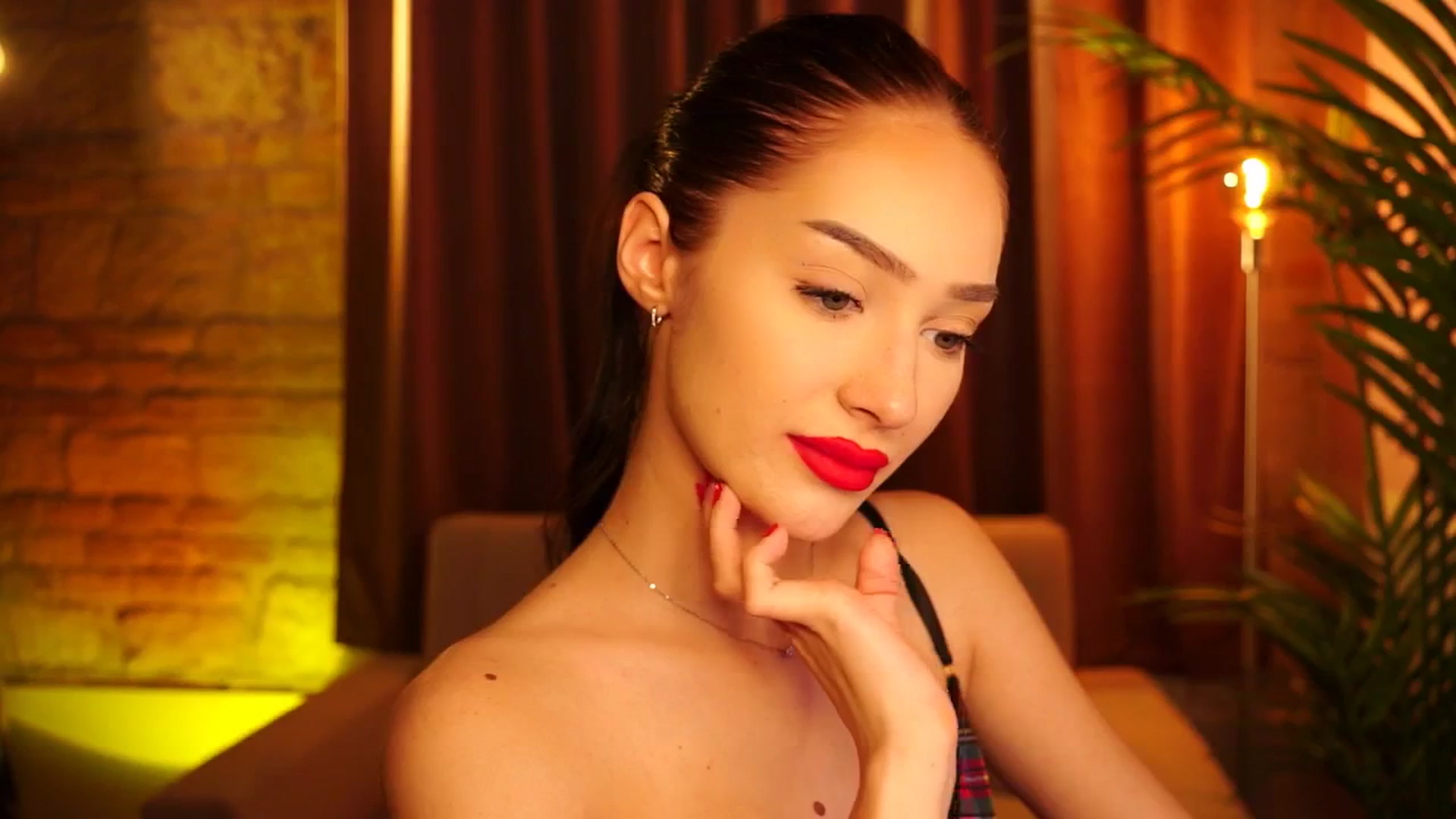 Gallery image thumbnail from blackbee's myfreecams stream on, 05/12/2024, 19:45 image 16 of 20