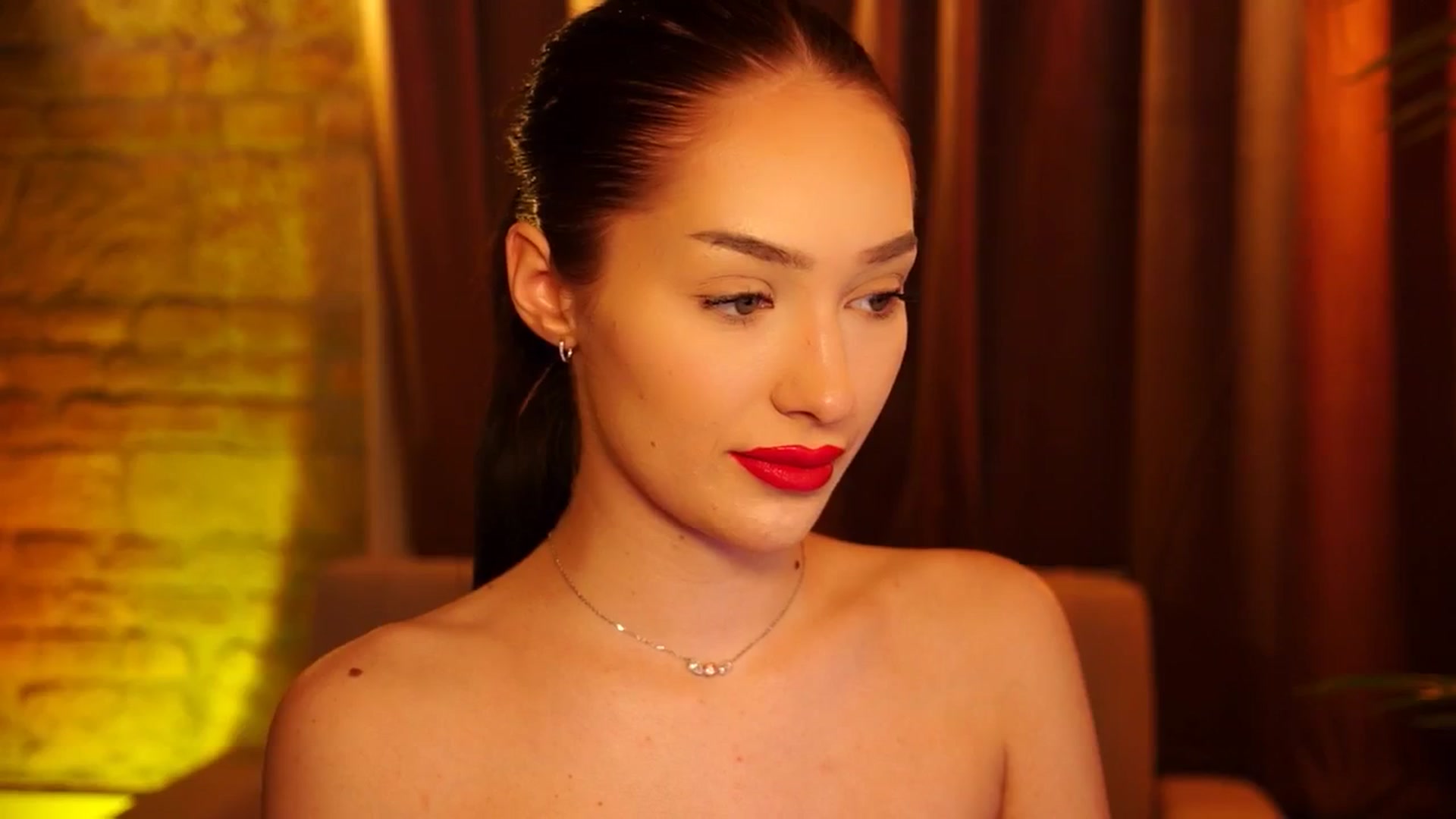 Gallery image thumbnail from blackbee's myfreecams stream on, 05/17/2024, 17:34 image 16 of 20