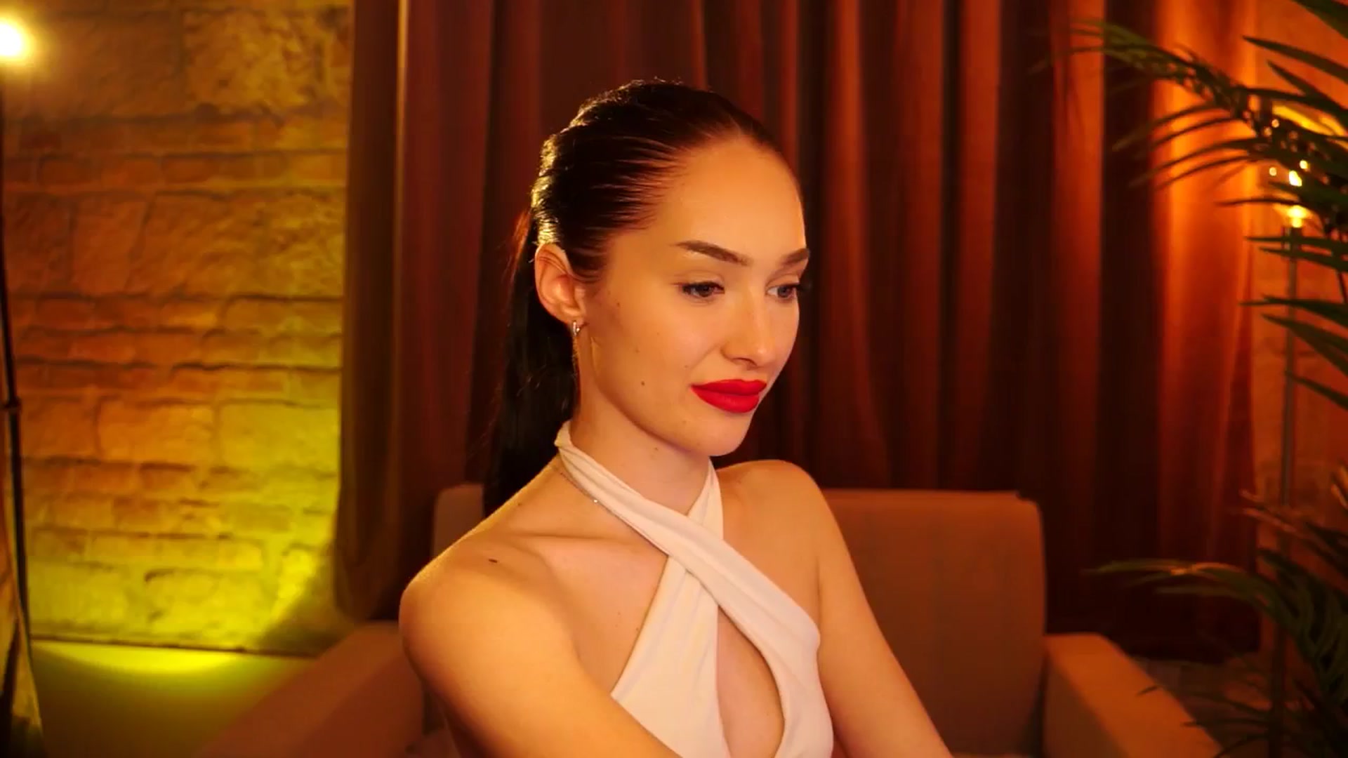 Gallery image thumbnail from blackbee's myfreecams stream on, 05/18/2024, 17:33 image 19 of 20
