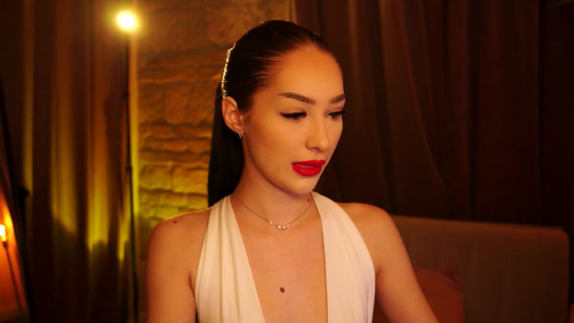 Gallery image thumbnail from blackbee's myfreecams stream on, 05/24/2024, 18:56 image 8 of 20