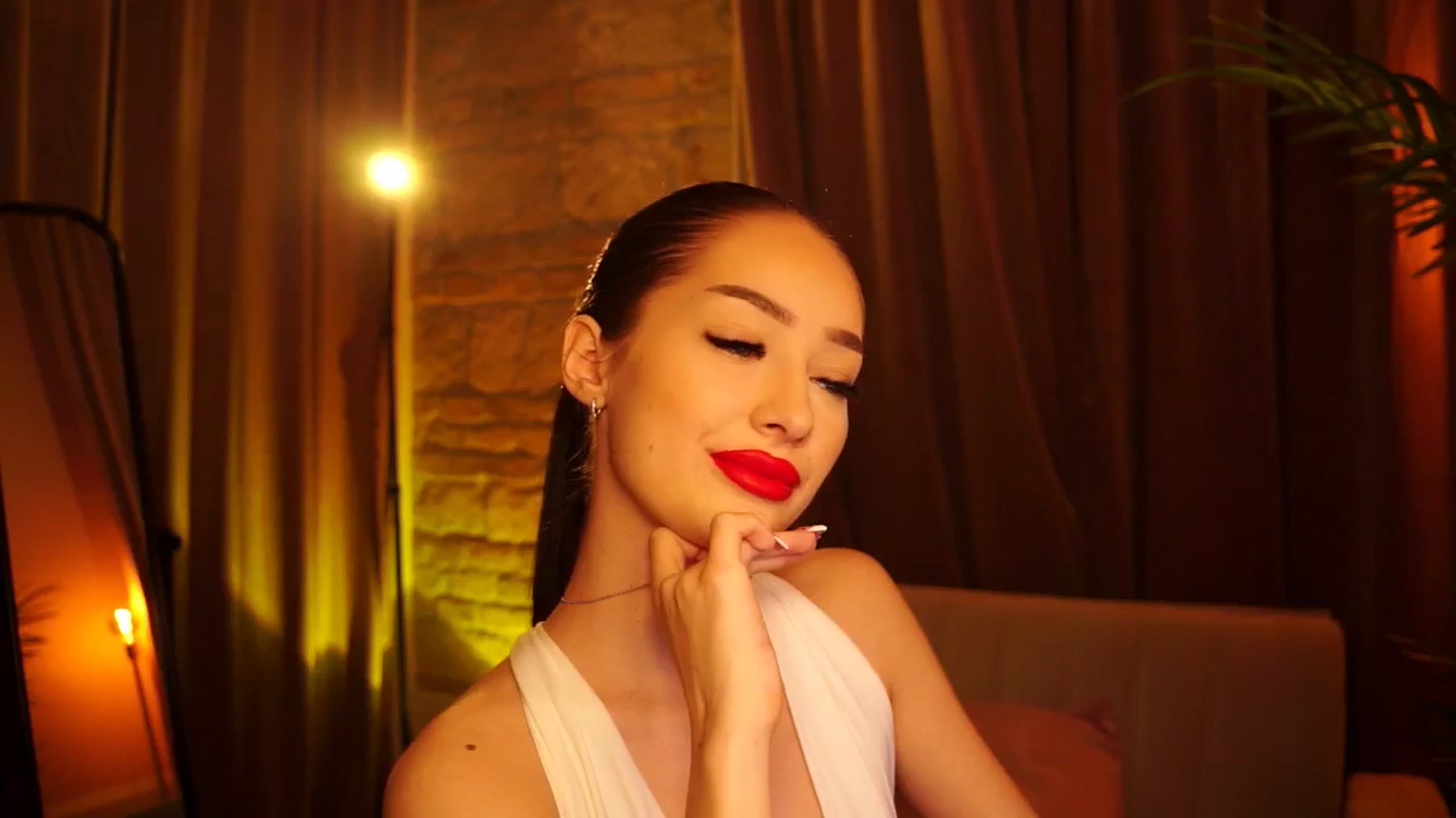 Gallery image thumbnail from blackbee's myfreecams stream on, 05/24/2024, 18:56 image 19 of 20
