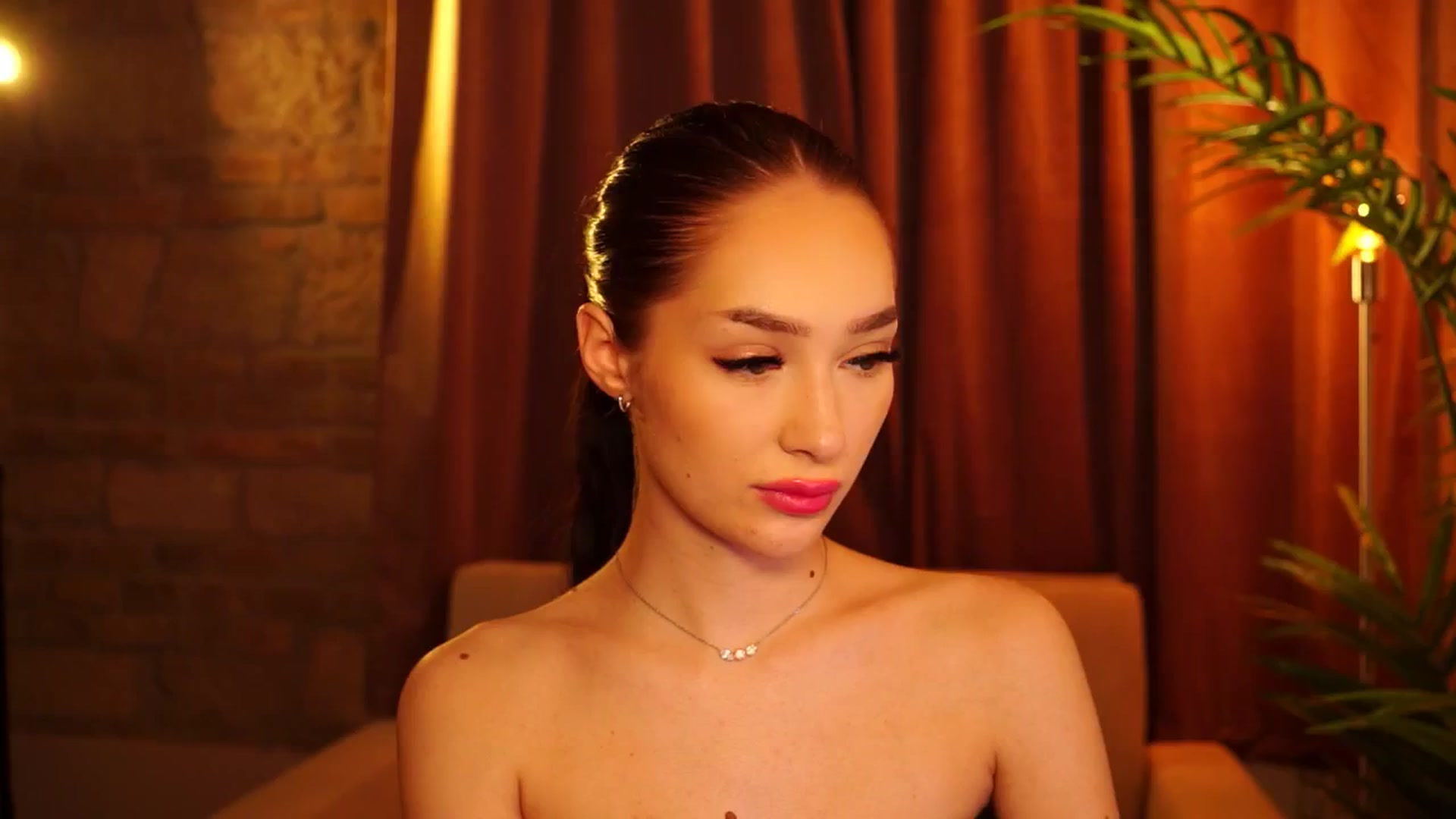 Gallery image thumbnail from blackbee's myfreecams stream on, 05/30/2024, 19:53 image 15 of 20