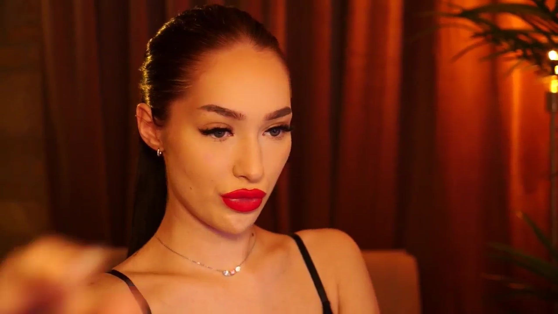 Gallery image thumbnail from blackbee's myfreecams stream on, 06/01/2024, 19:46 image 8 of 20