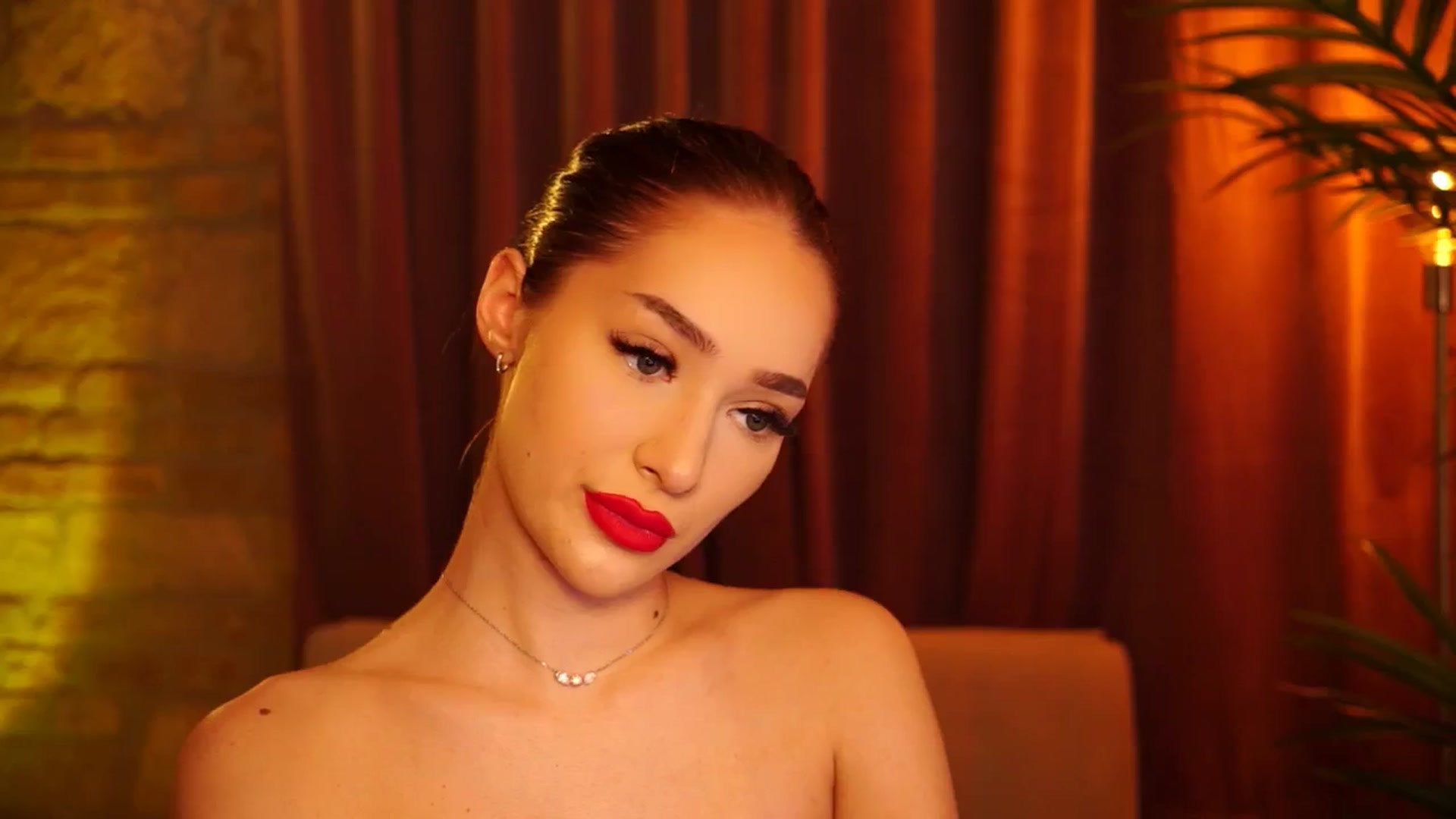 Gallery image thumbnail from blackbee's myfreecams stream on, 06/01/2024, 20:06 image 2 of 20