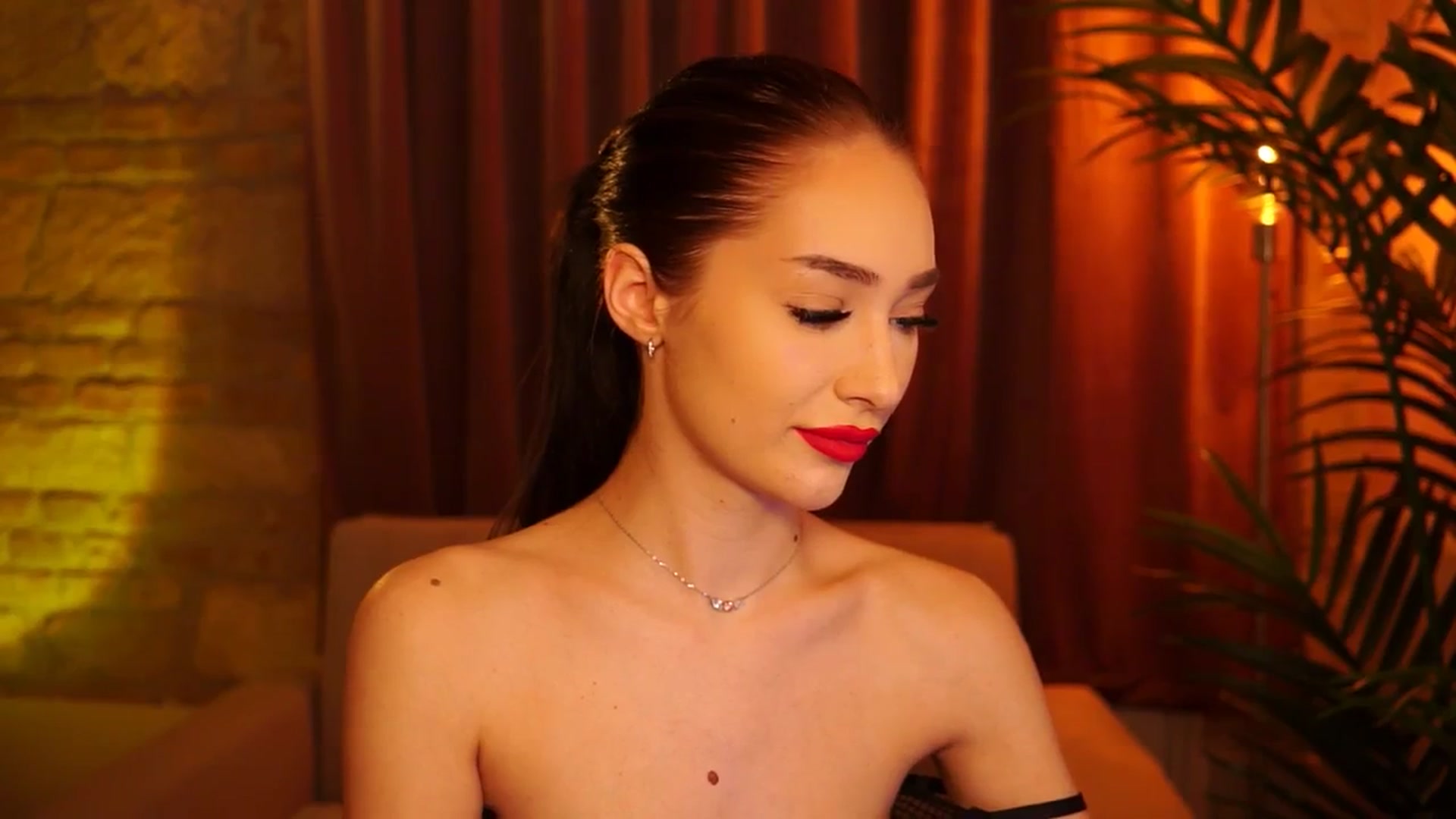 Gallery image thumbnail from blackbee's myfreecams stream on, 06/01/2024, 20:55 image 19 of 20